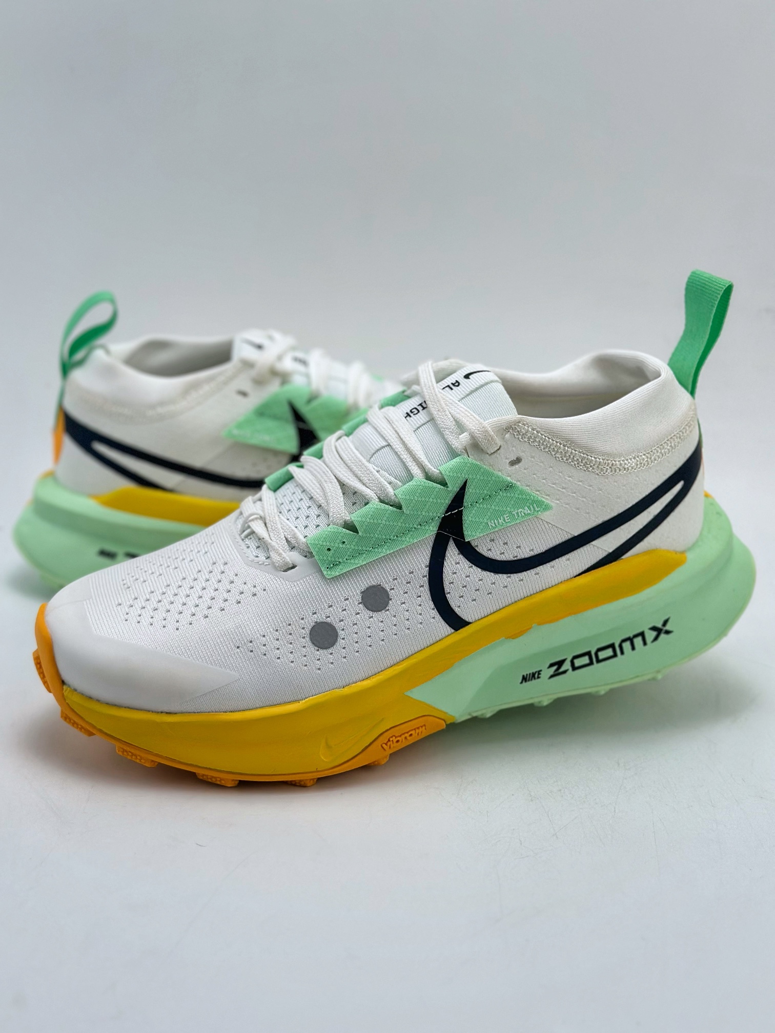 230 Nike ZoomX Zegama Trail 2 慢跑鞋