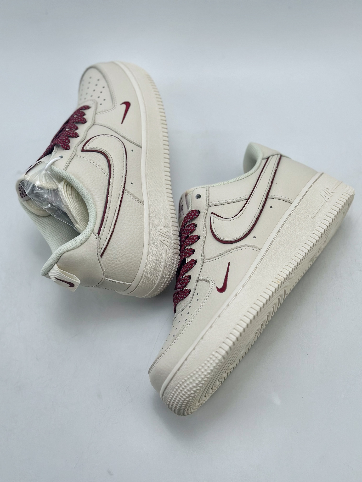 240 Nike Air Force 1 Low 07 白酒红满天星 MJ0319-025