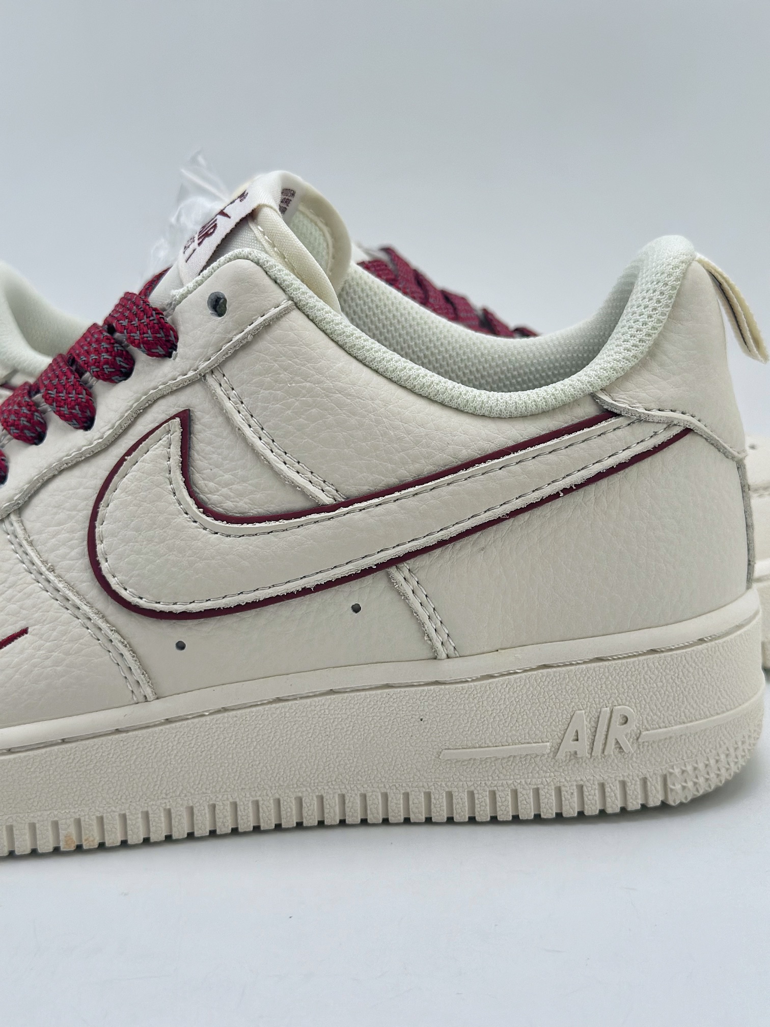 240 Nike Air Force 1 Low 07 白酒红满天星 MJ0319-025