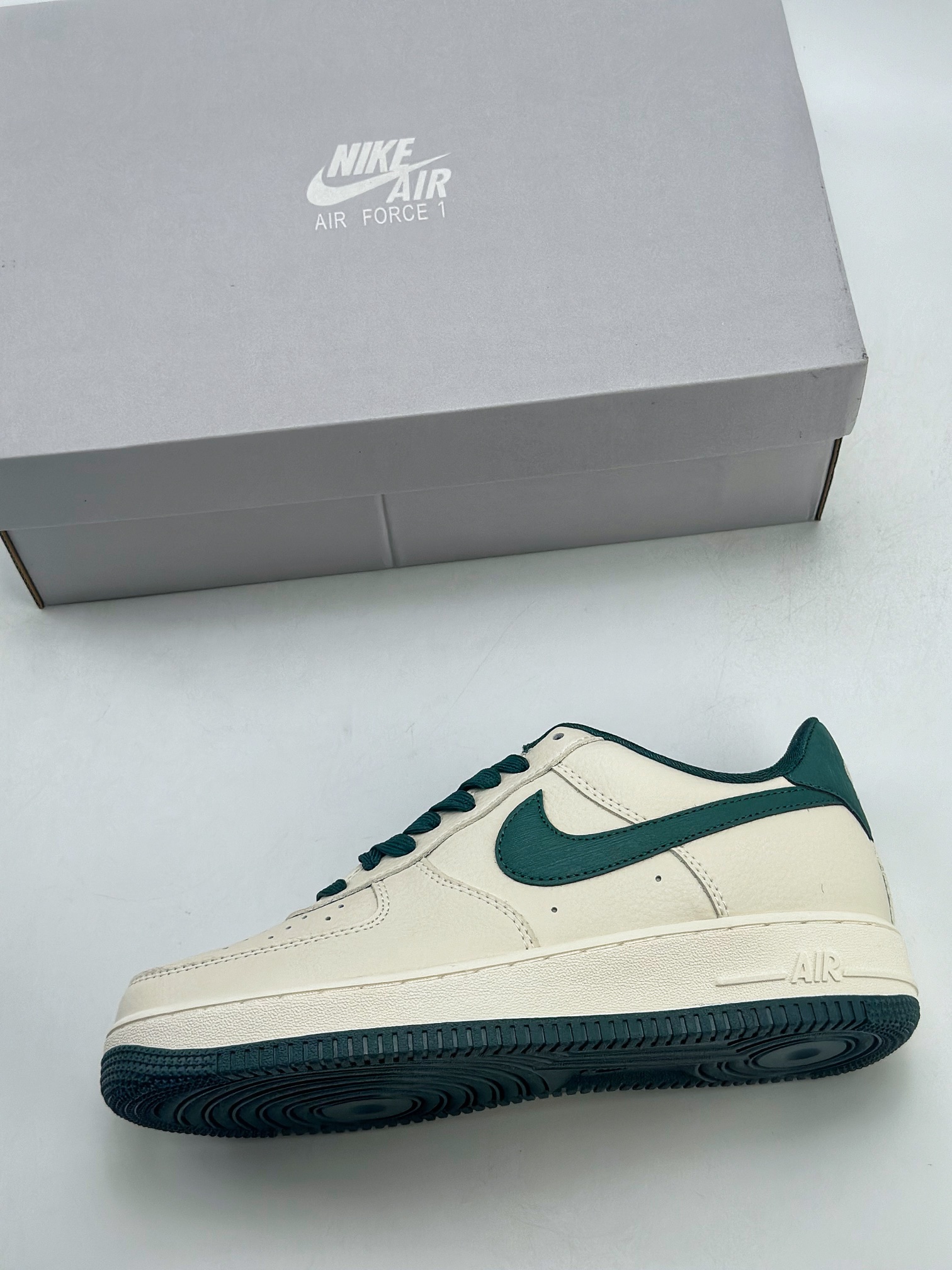 220 Nike Air Force 1 Low 07 白绿 PO3699-807