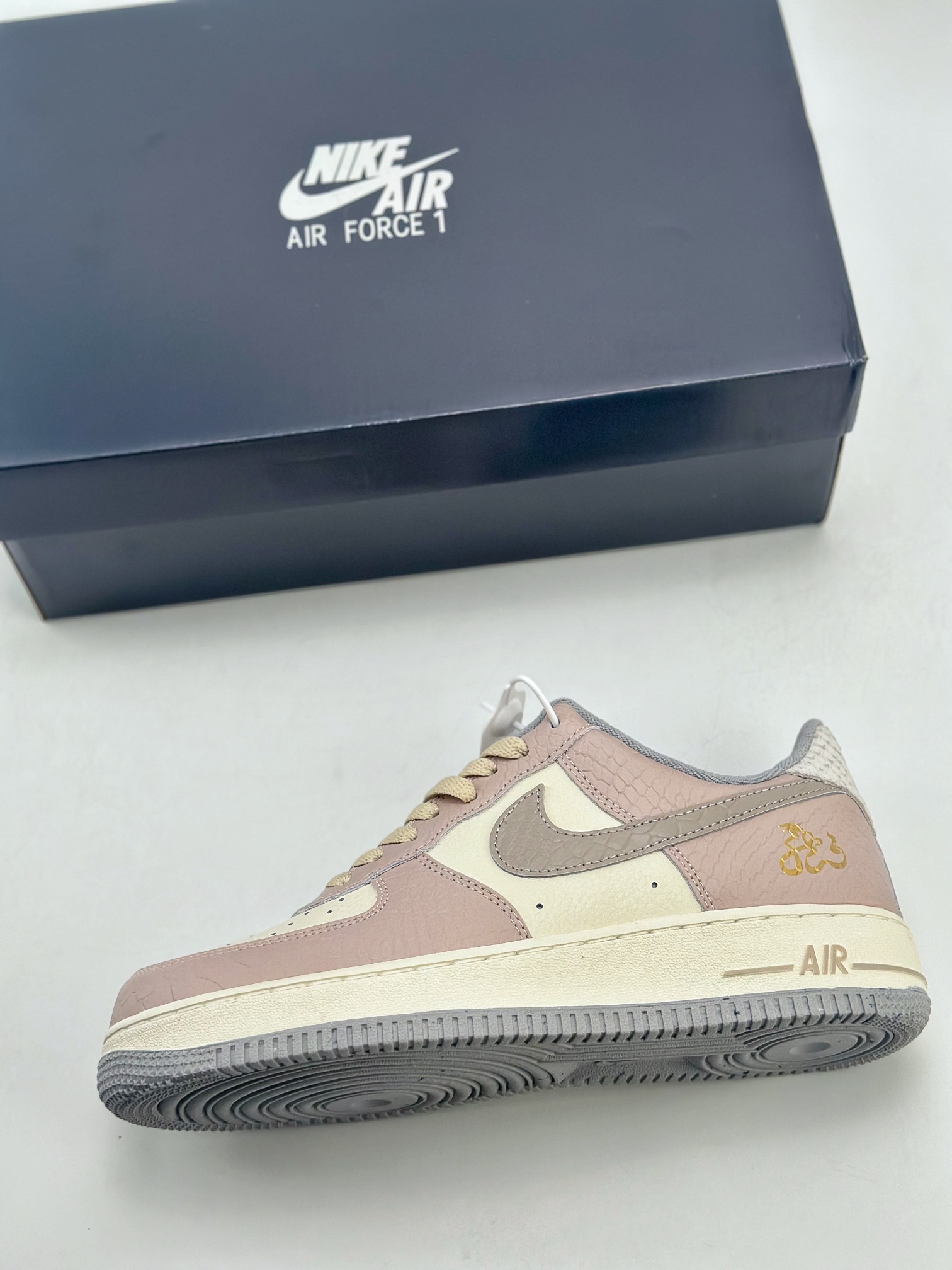 200 Nike Air Force 1 Low 07 龙年限定CNY 祥云 米白 DX2678-100