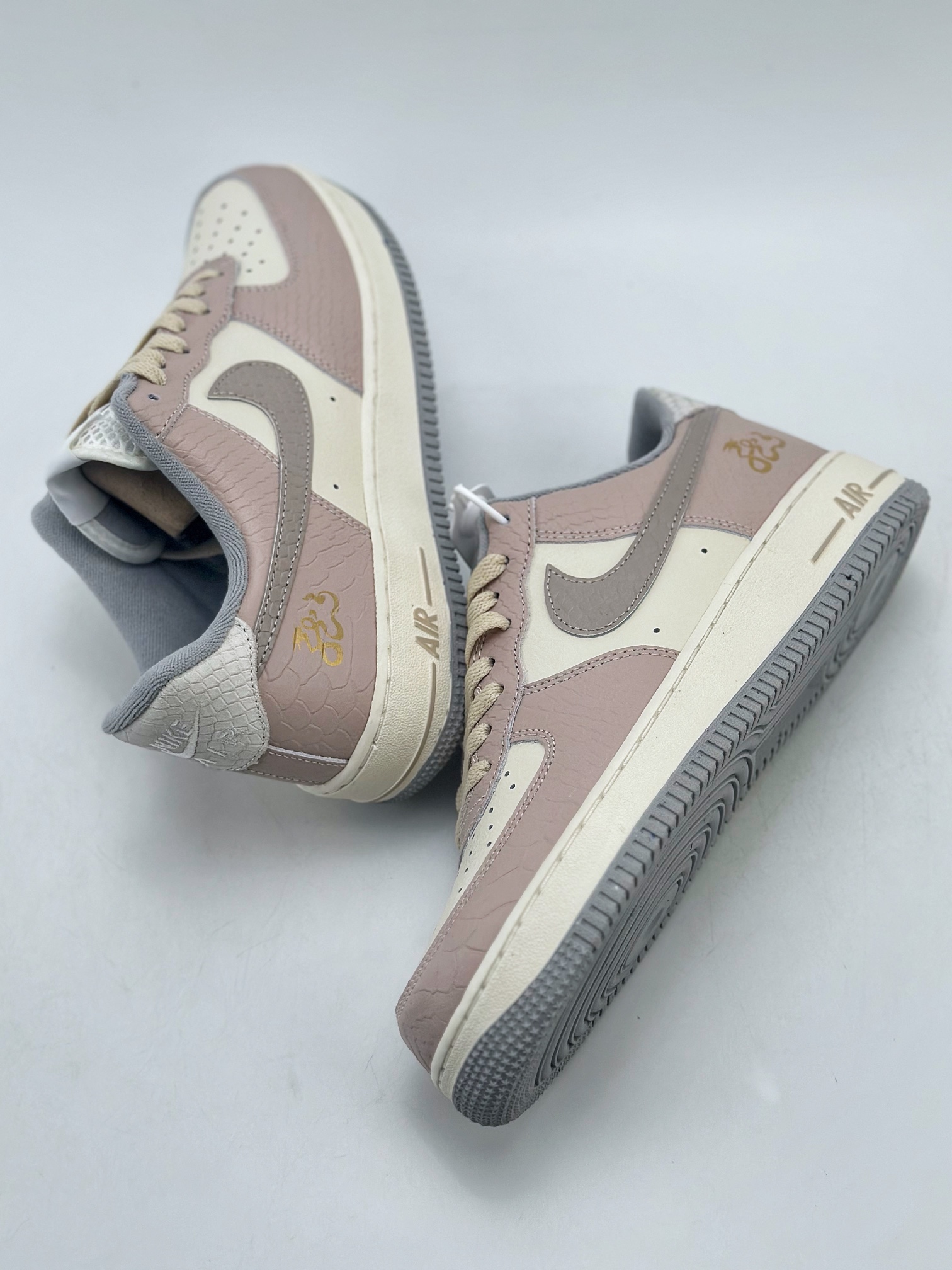 200 Nike Air Force 1 Low 07 龙年限定CNY 祥云 米白 DX2678-100