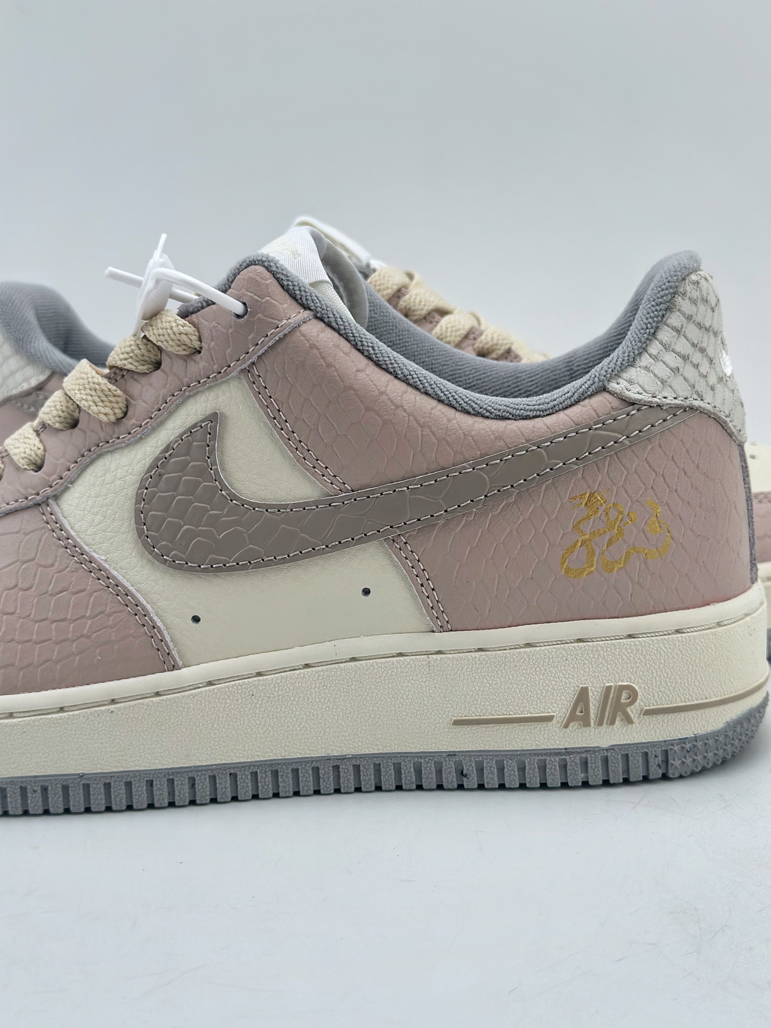 200 Nike Air Force 1 Low 07 龙年限定CNY 祥云 米白 DX2678-100