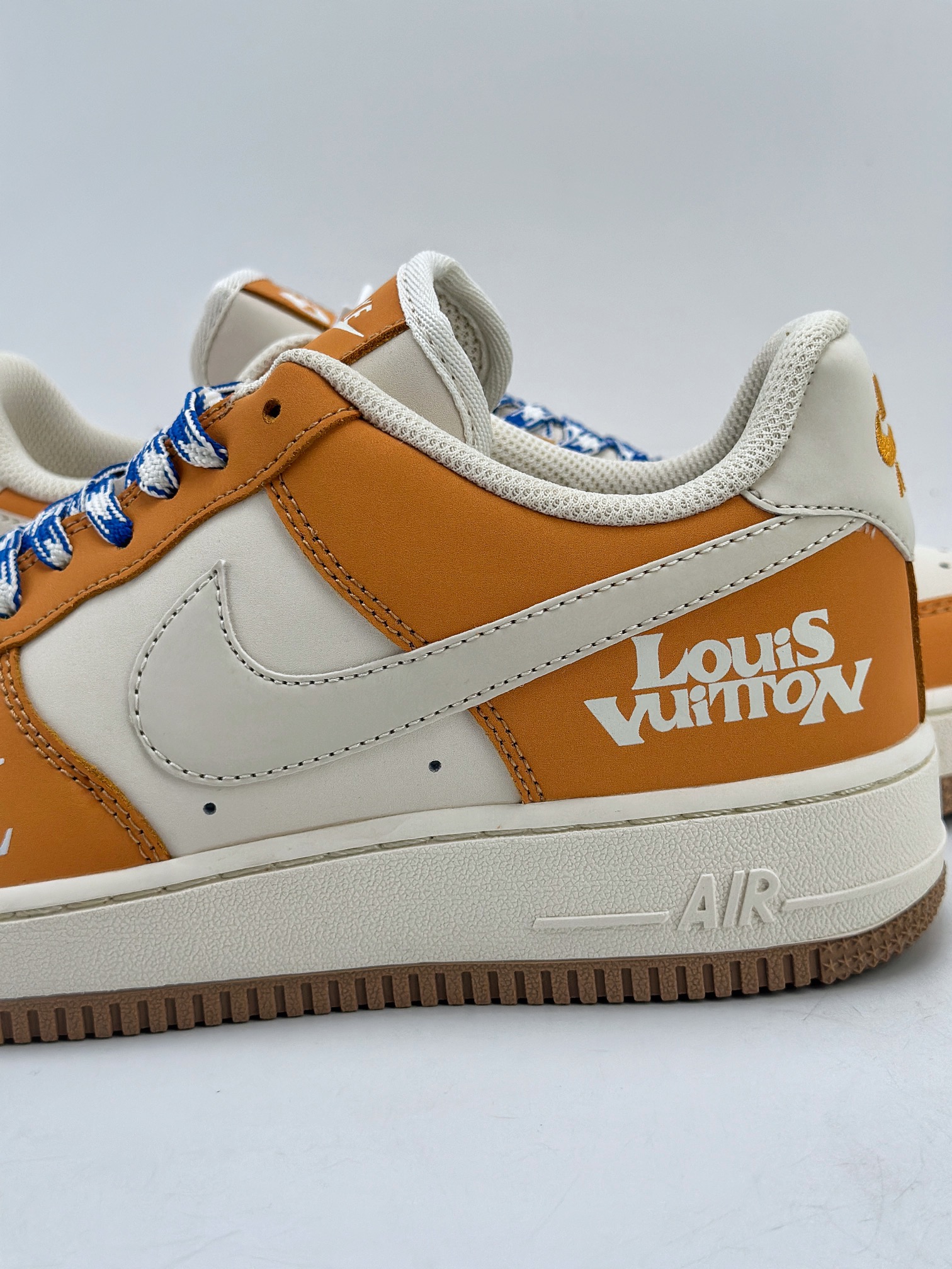 120 Nike Air Force 1 Low 07 x Louis Vuitton 浅桔黄 HX123-008