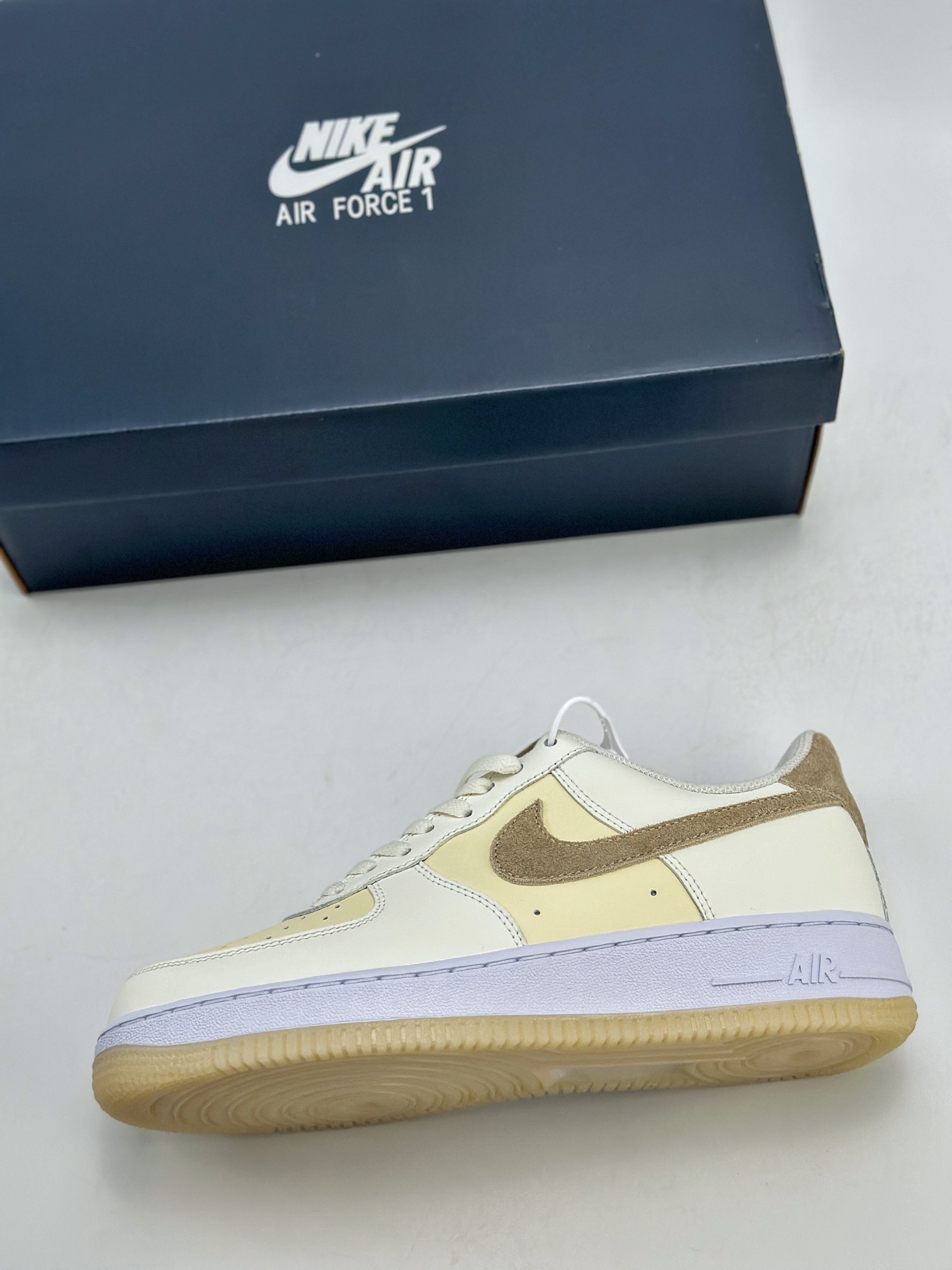 200 Nike Air Force 1 Low 07 米棕 FN5832-101