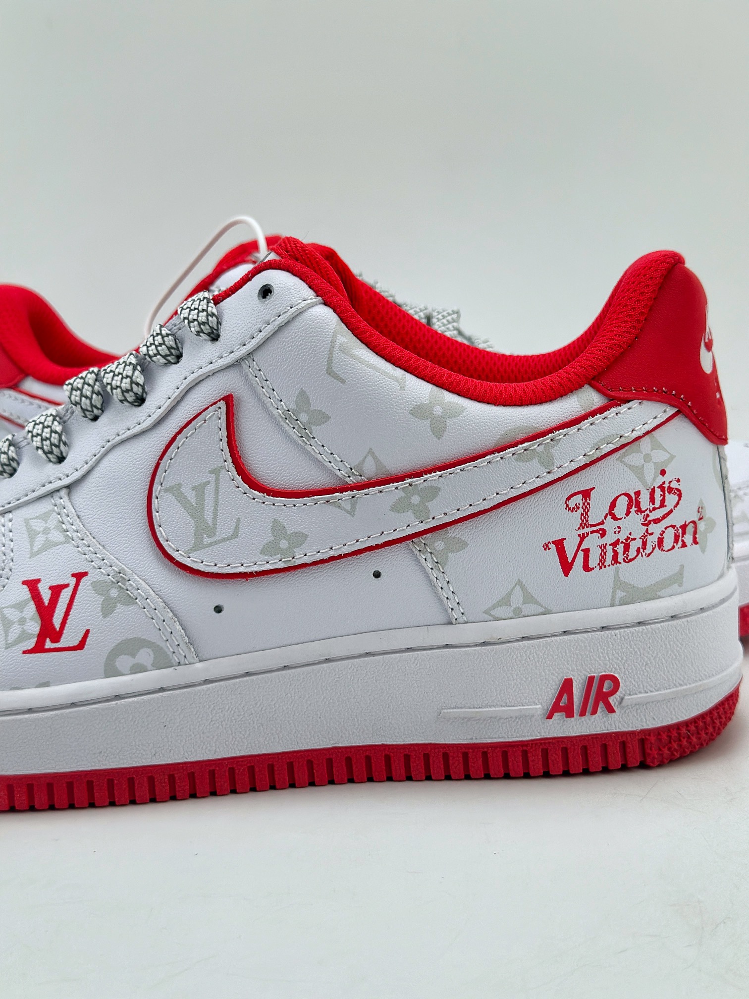 Nike Air Force 1 Low 07 x Louis Vuitton 白红印花 DR9868-100