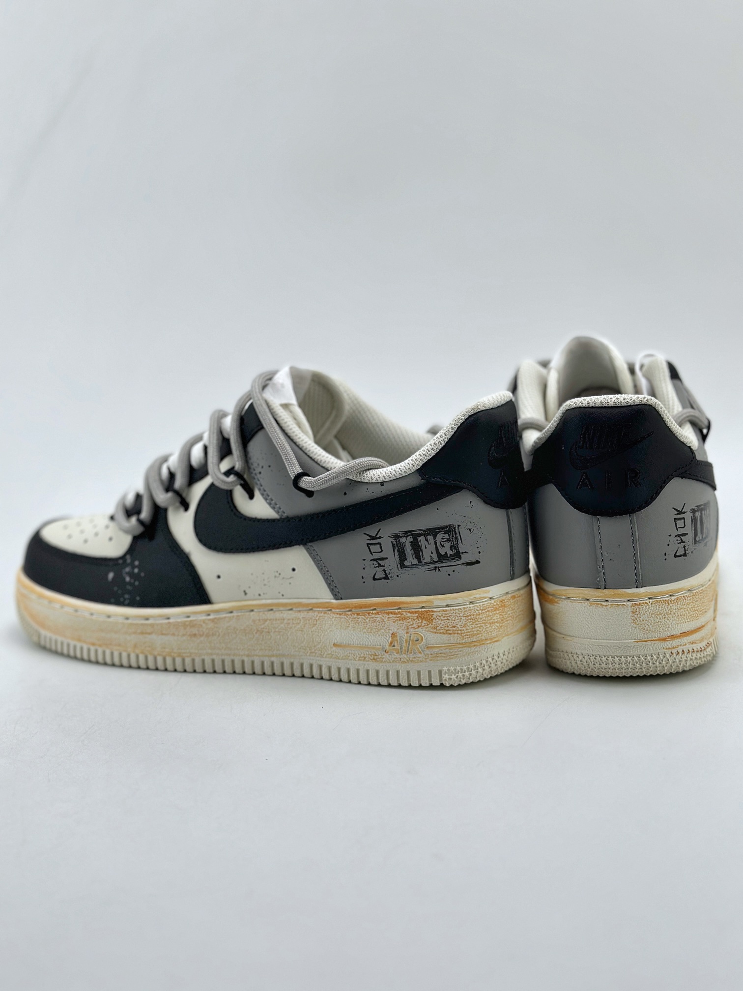 260 Nike Air Force 1 Low 07 811制造 无声缠绕 情绪 黑白灰 ZH0316-015