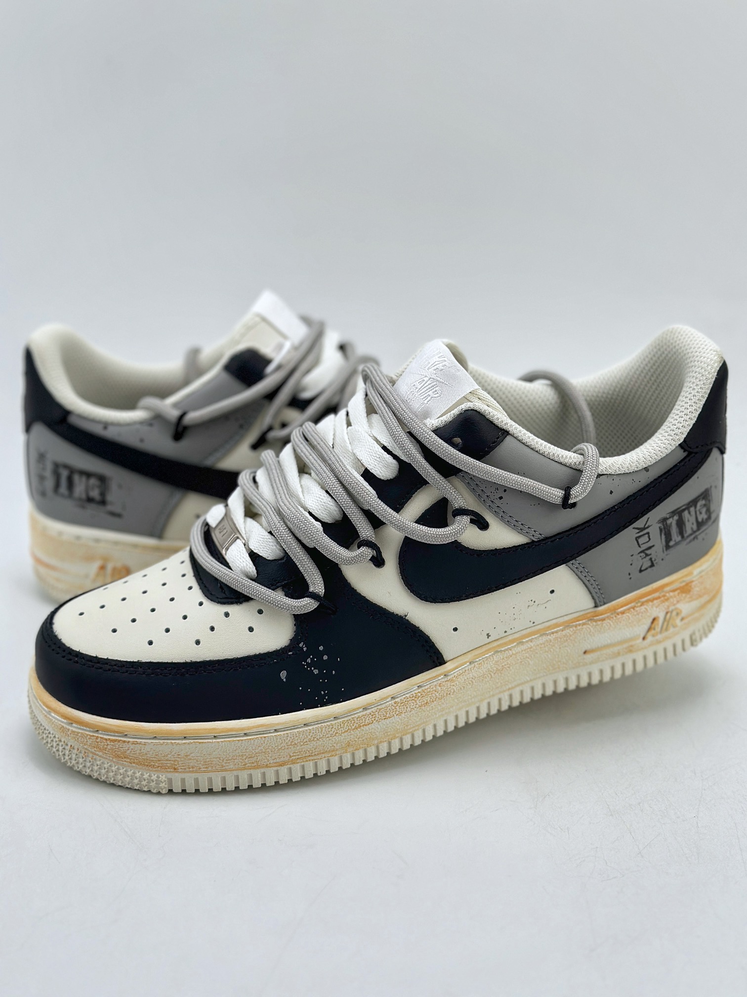 260 Nike Air Force 1 Low 07 811制造 无声缠绕 情绪 黑白灰 ZH0316-015