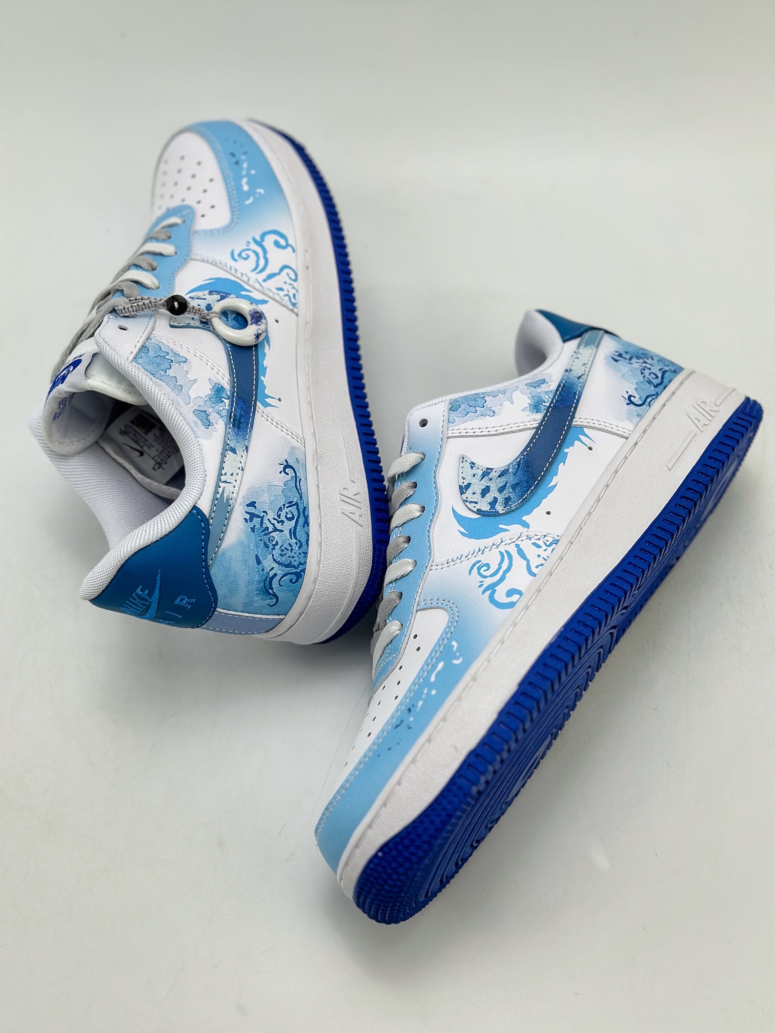 240 Nike Air Force 1 Low 07 龙年限定 龙之子 青花瓷蓝白 DV0813-104