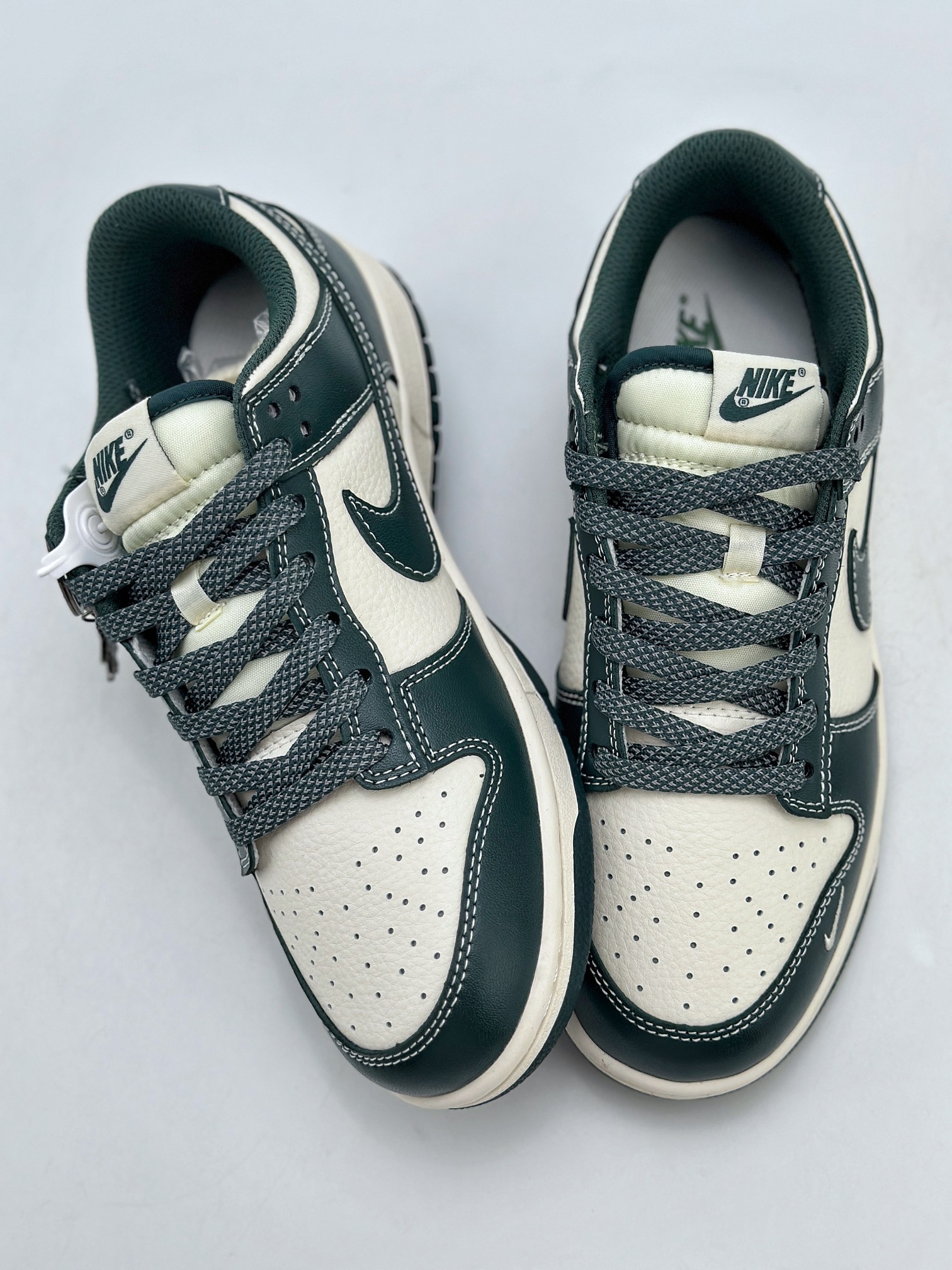 280 Nike SB Dunk Low x Stussy 斯图西白青 BB9898-003