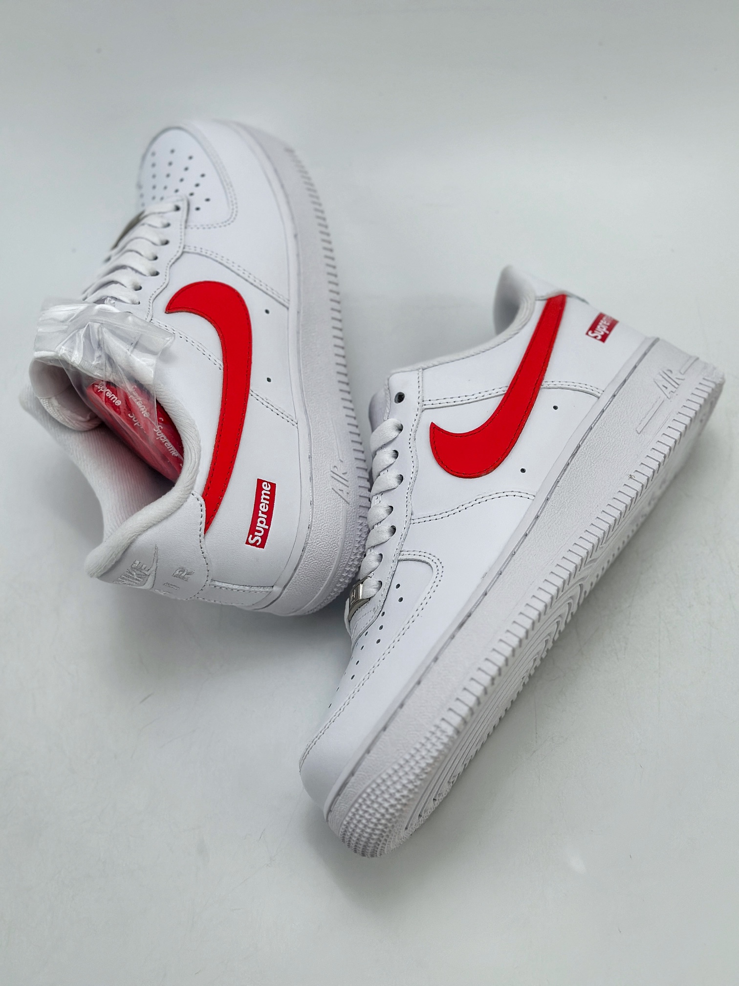 240 Nike Air Force 1 Low 07 x Supreme 白红 CU9225-101