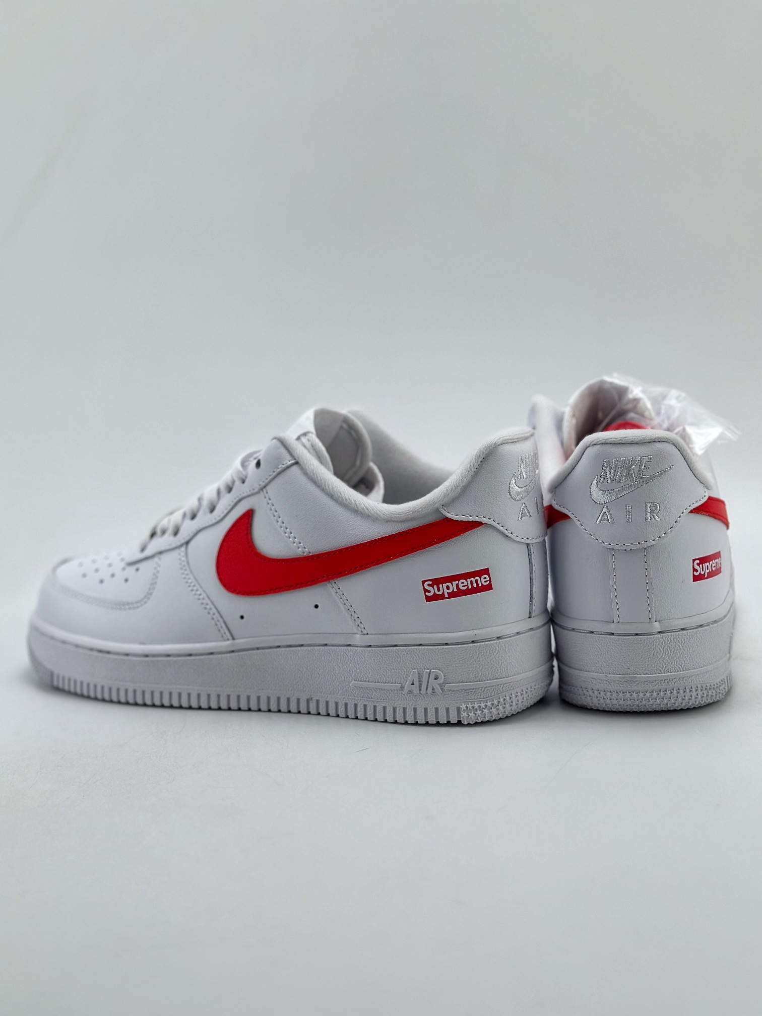 240 Nike Air Force 1 Low 07 x Supreme 白红 CU9225-101