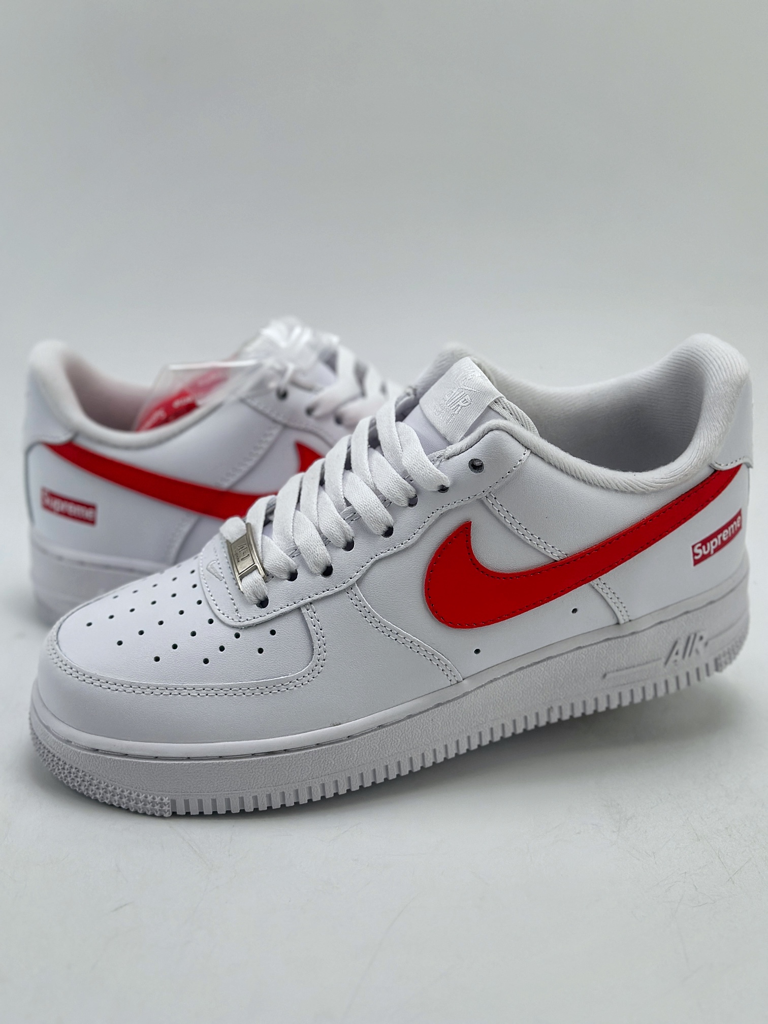 240 Nike Air Force 1 Low 07 x Supreme 白红 CU9225-101