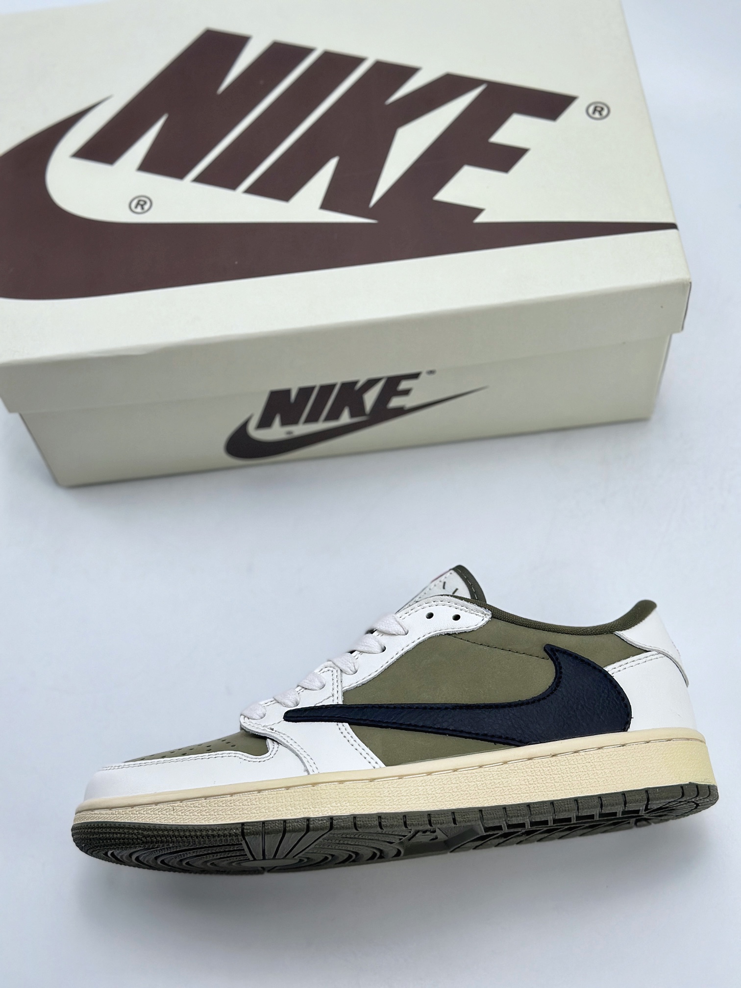 200 Air Jordan 1 Low x Fragment x Travis Scott 橄榄绿 DM7866-002