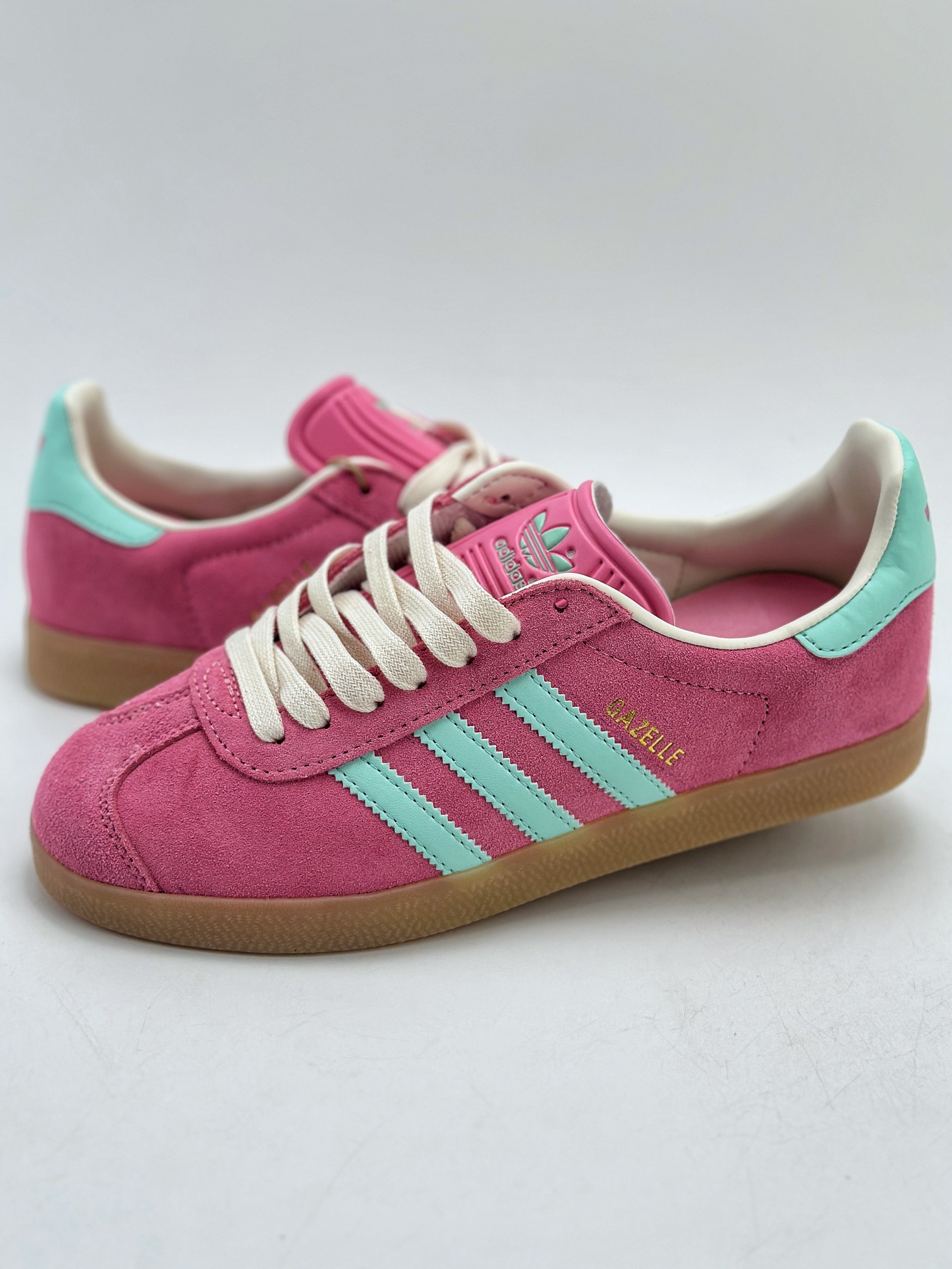 150 adidas Originals Gazelle INdoor 三叶草休闲防滑耐磨低帮板鞋  IH5015