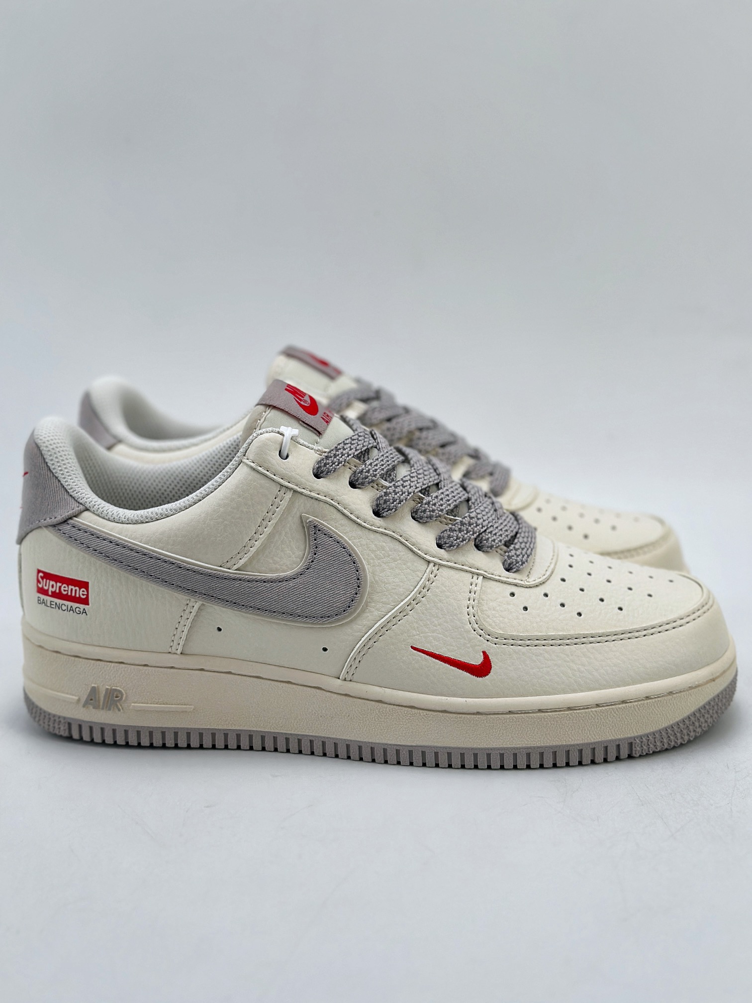 220 Nike Air Force 1 Low 07 x Supreme x Balenciaga 白灰红小钩