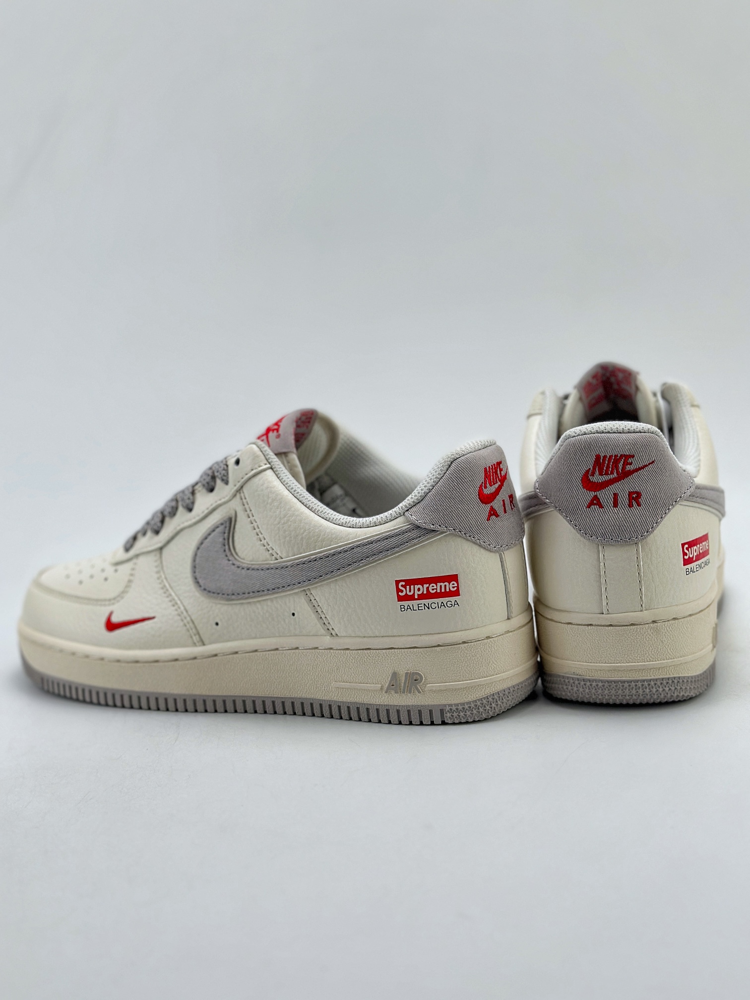 220 Nike Air Force 1 Low 07 x Supreme x Balenciaga 白灰红小钩