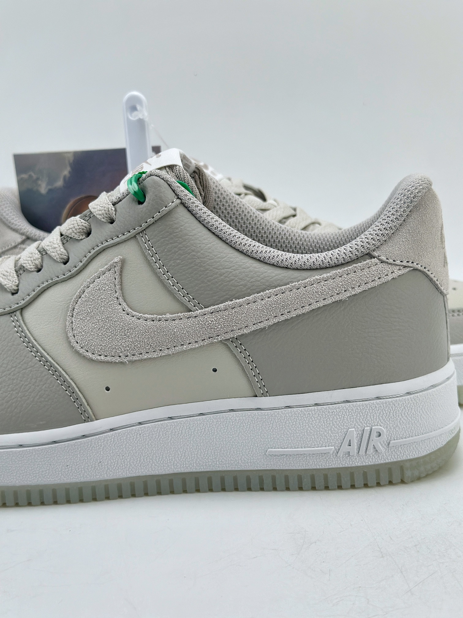 200 Nike Air Force 1 Low 07 米灰 FN5832-001