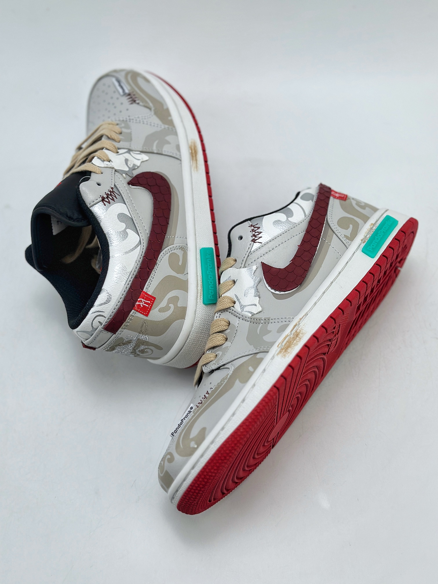 280 Air Jordan 1 Low 熊猫恶作剧 CNY 龙年限定 553558-066