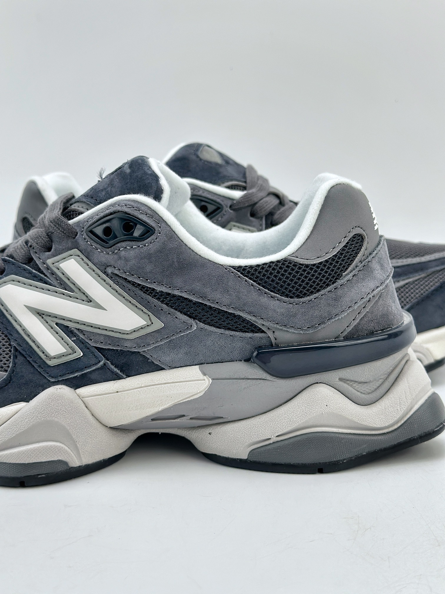 210 Joe Freshgoods x New Balance 版本 NB9060 联名款 复古休闲运动慢跑鞋  U9060JMB