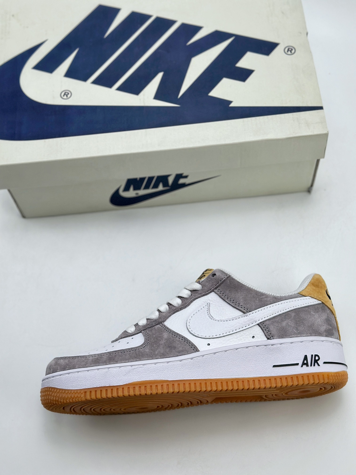 200 Nike Air Force 1 Low 07 白灰黄生胶 DE0099-005