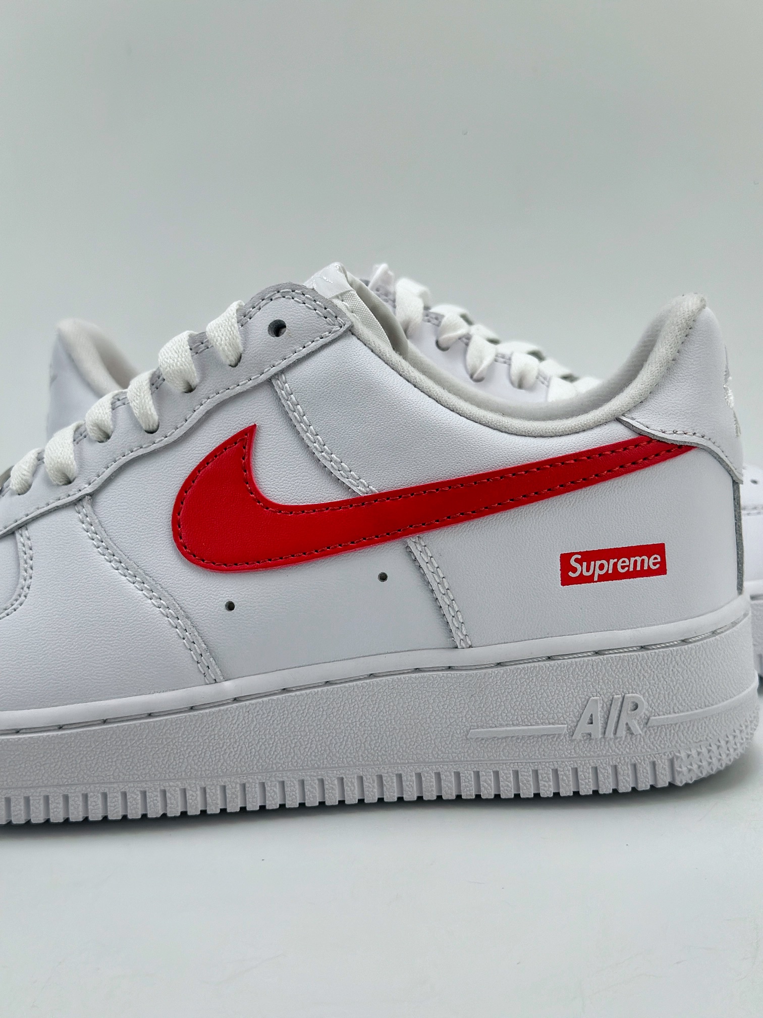 200 Nike Air Force 1 Low 07 x Supreme 白红 CU9225-101