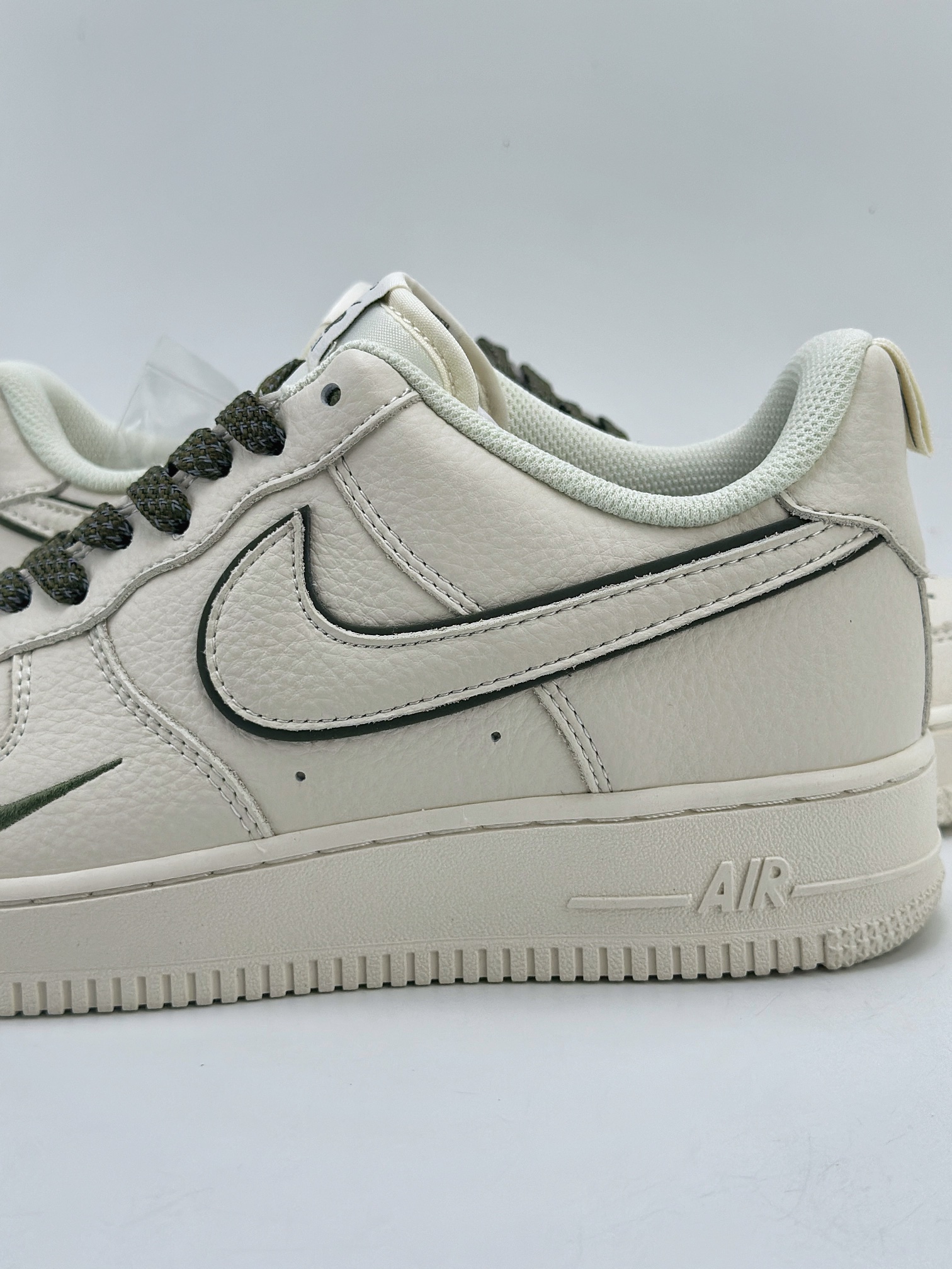 240 Nike Air Force 1 Low 07 米白满天星 MJ0319-022