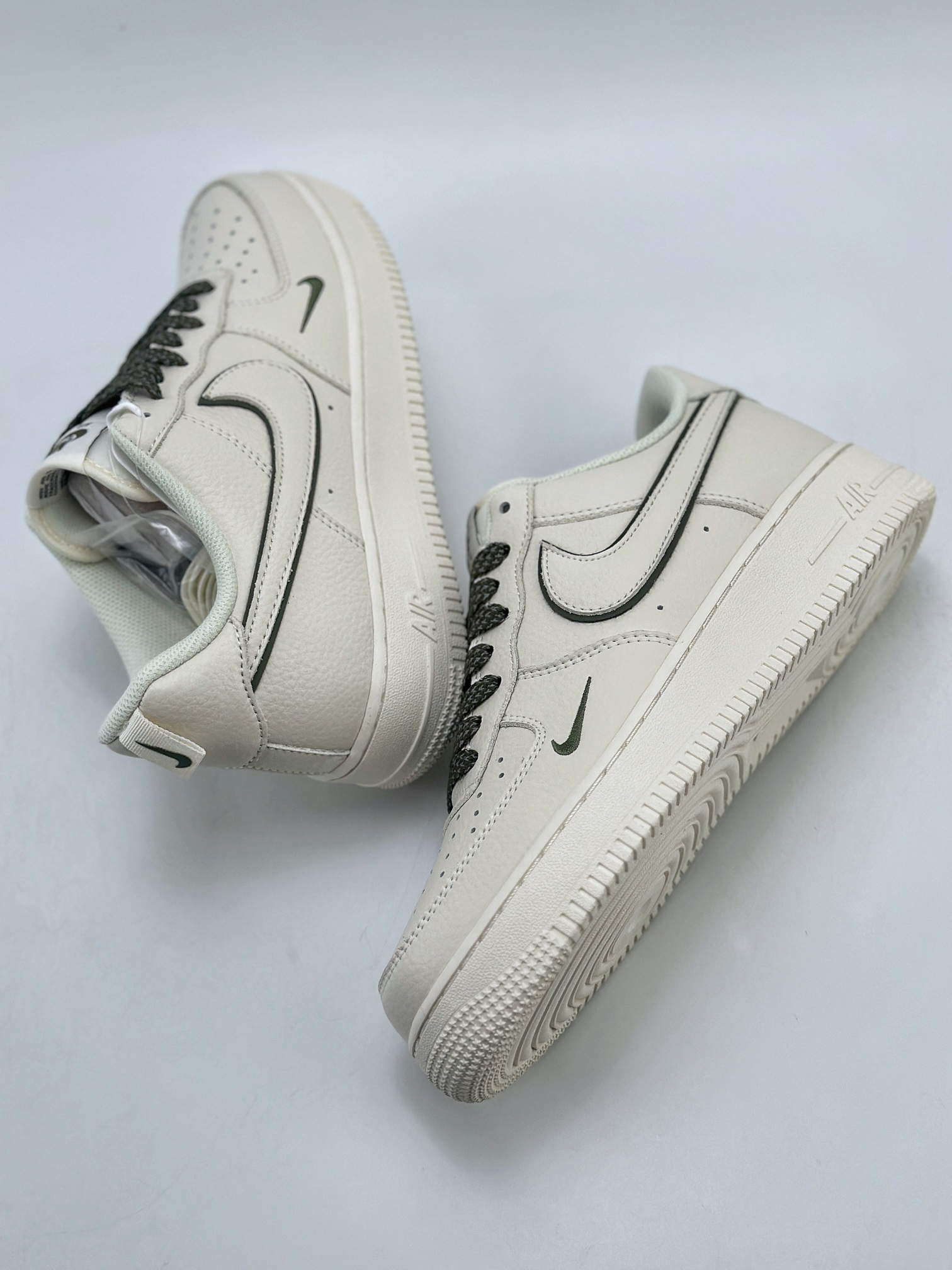 240 Nike Air Force 1 Low 07 米白满天星 MJ0319-022