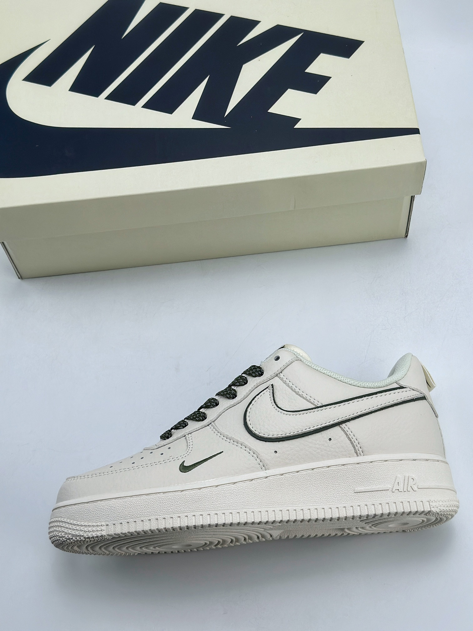 240 Nike Air Force 1 Low 07 米白满天星 MJ0319-022