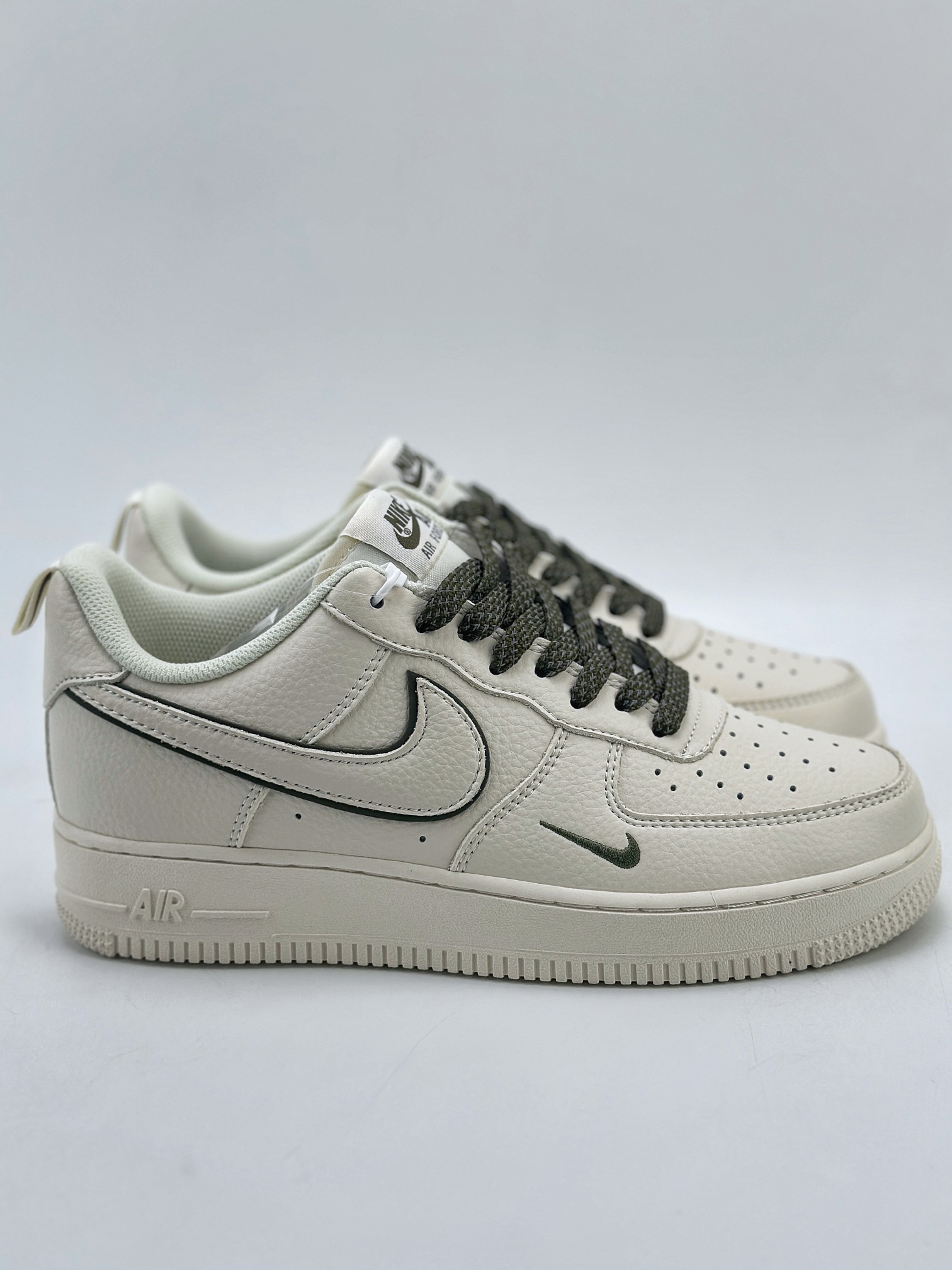 240 Nike Air Force 1 Low 07 米白满天星 MJ0319-022