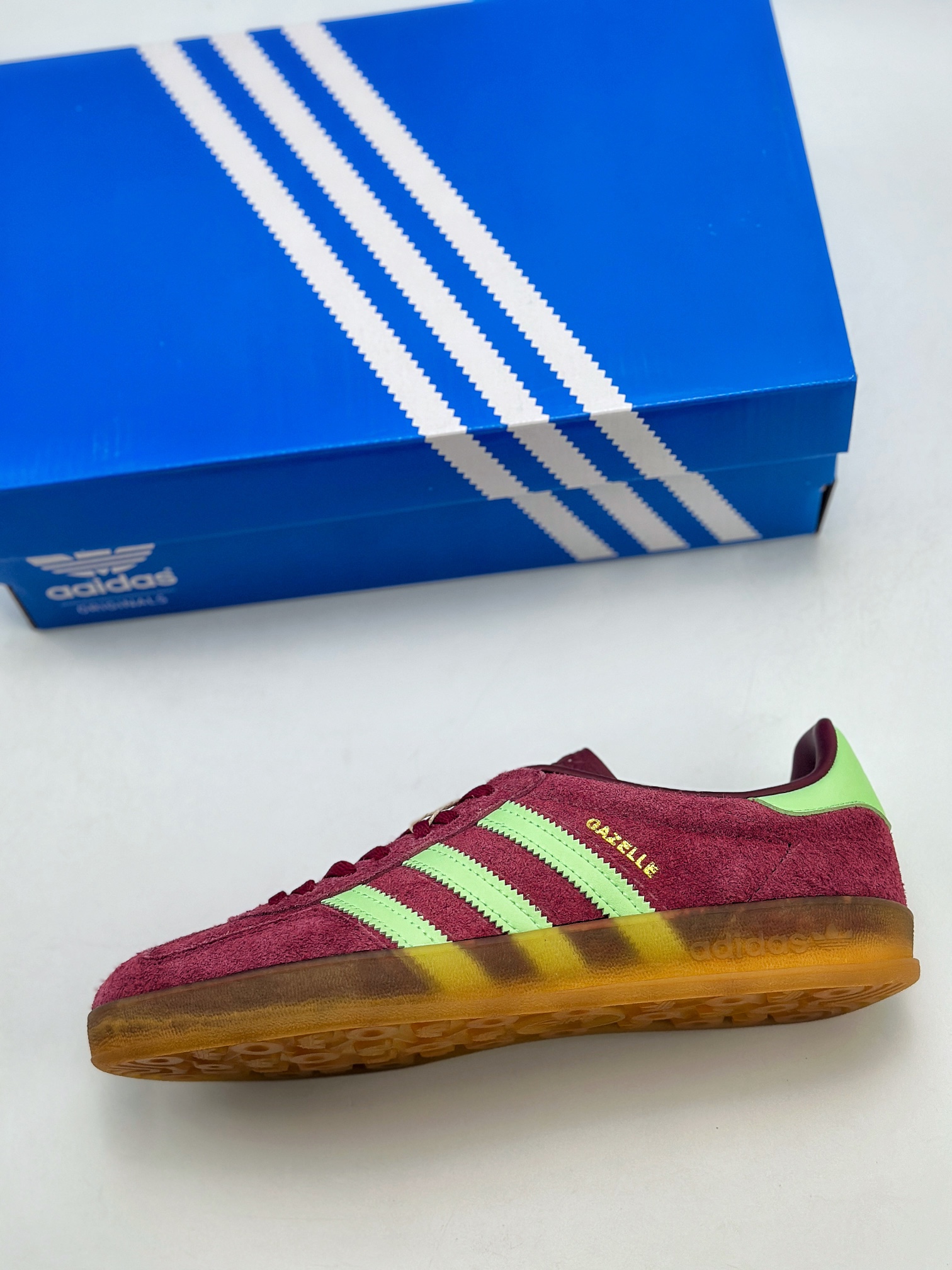 190 adidas Originals Gazelle INdoor 三叶草休闲防滑耐磨低帮板鞋 IH7487