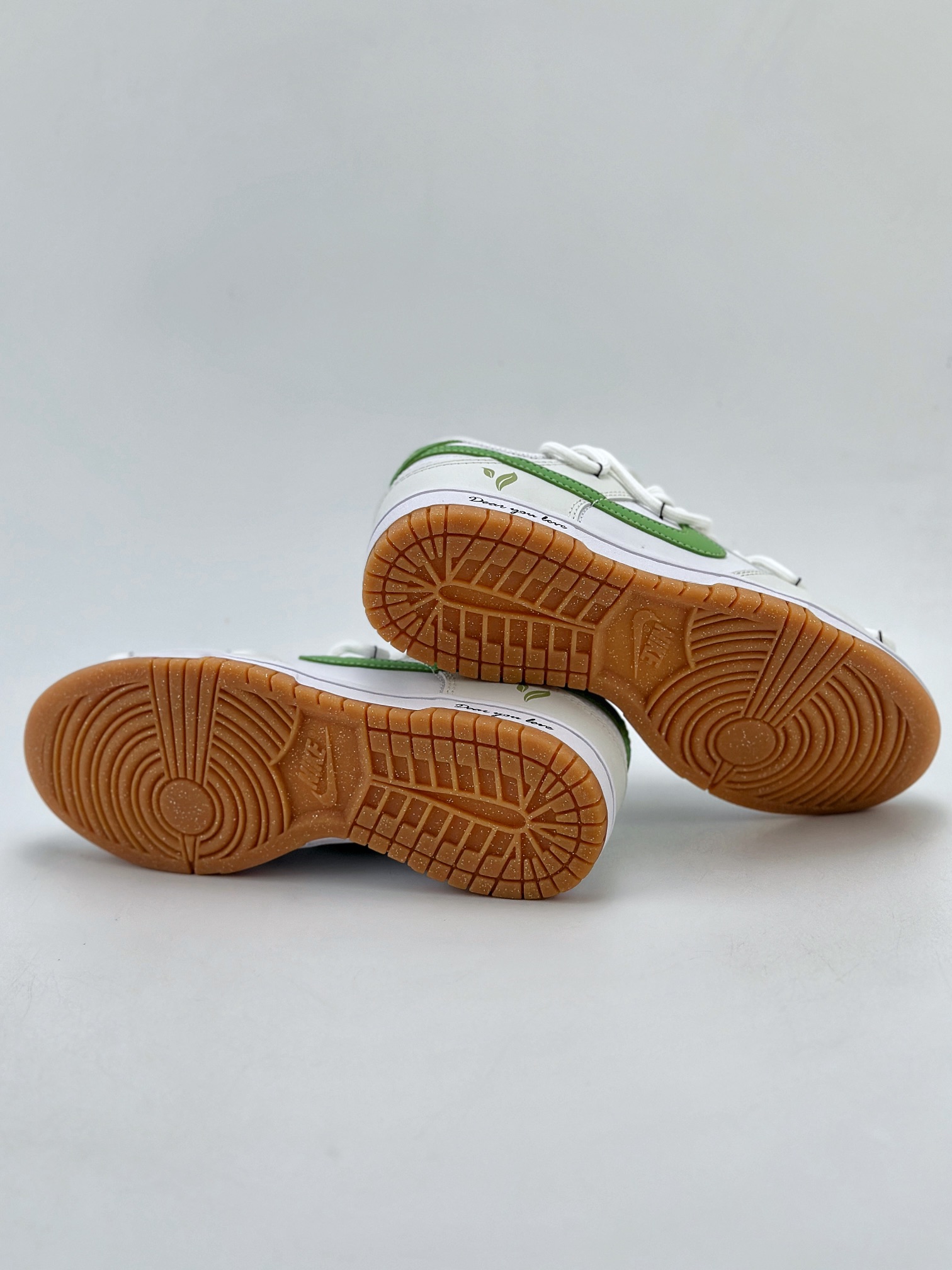 NIKE SB Dunk Low Green Grape Tea Spring and Summer Series White Green FD9922-151