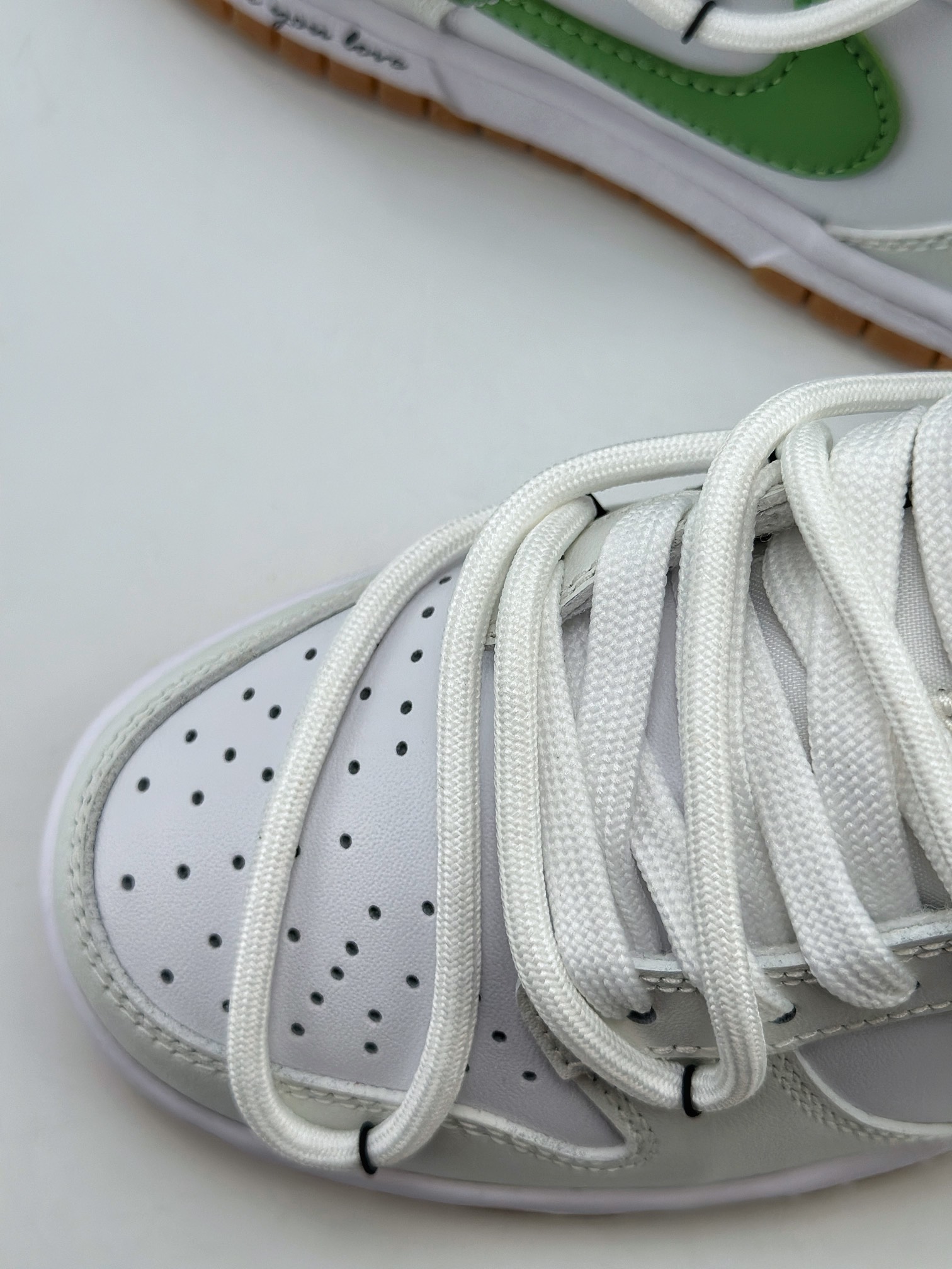 NIKE SB Dunk Low Green Grape Tea Spring and Summer Series White Green FD9922-151