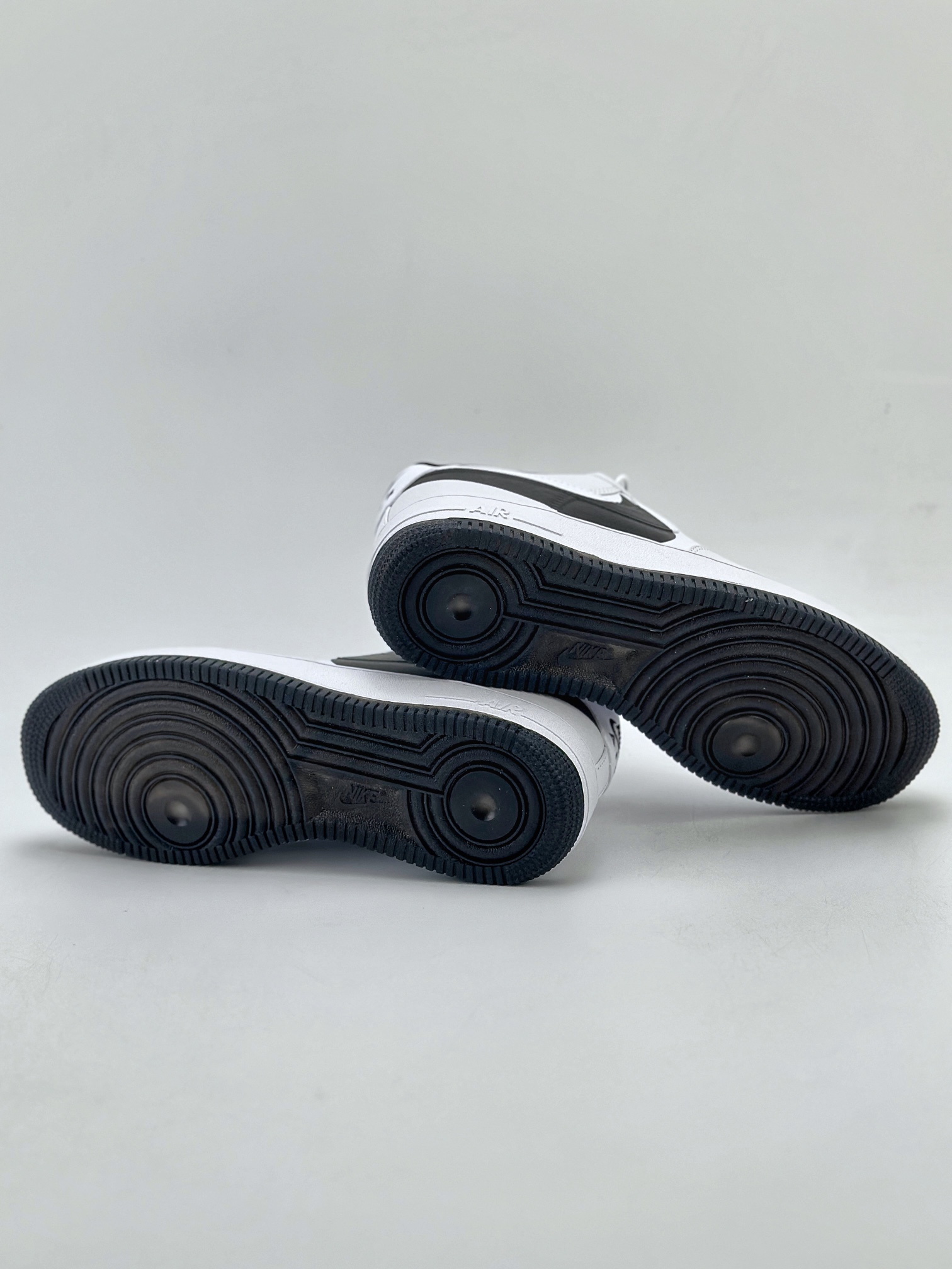 Nike Air Force 1 Low 07 White Black FQ4118-100