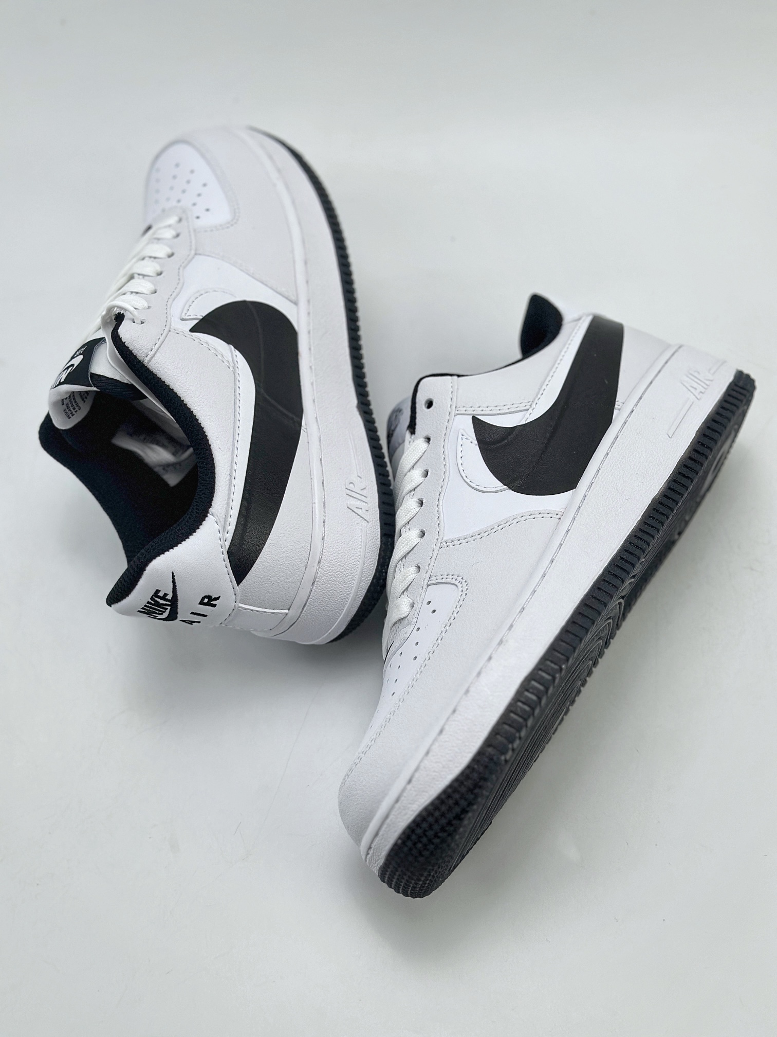 Nike Air Force 1 Low 07 White Black FQ4118-100