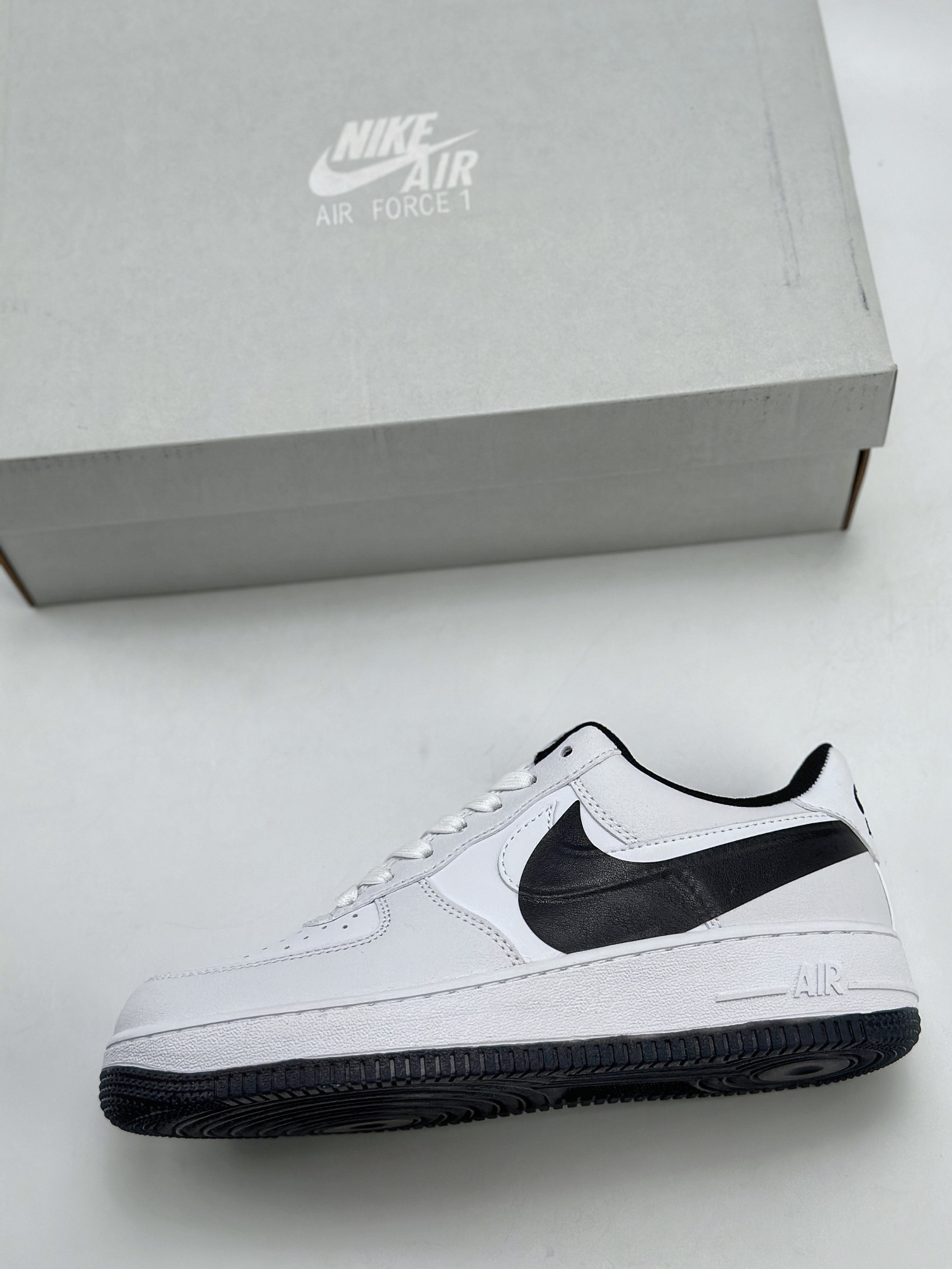 Nike Air Force 1 Low 07 White Black FQ4118-100