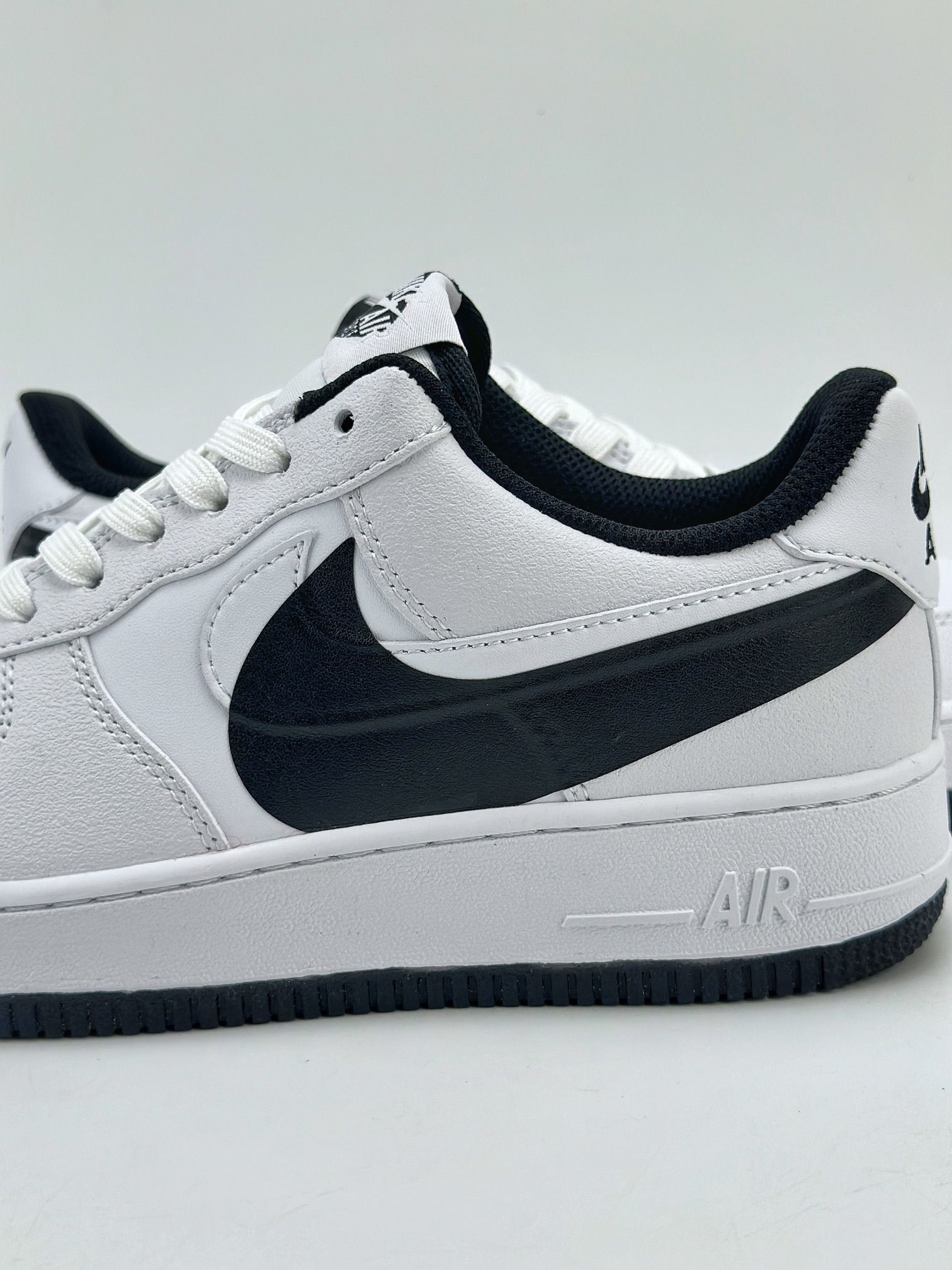 Nike Air Force 1 Low 07 White Black FQ4118-100