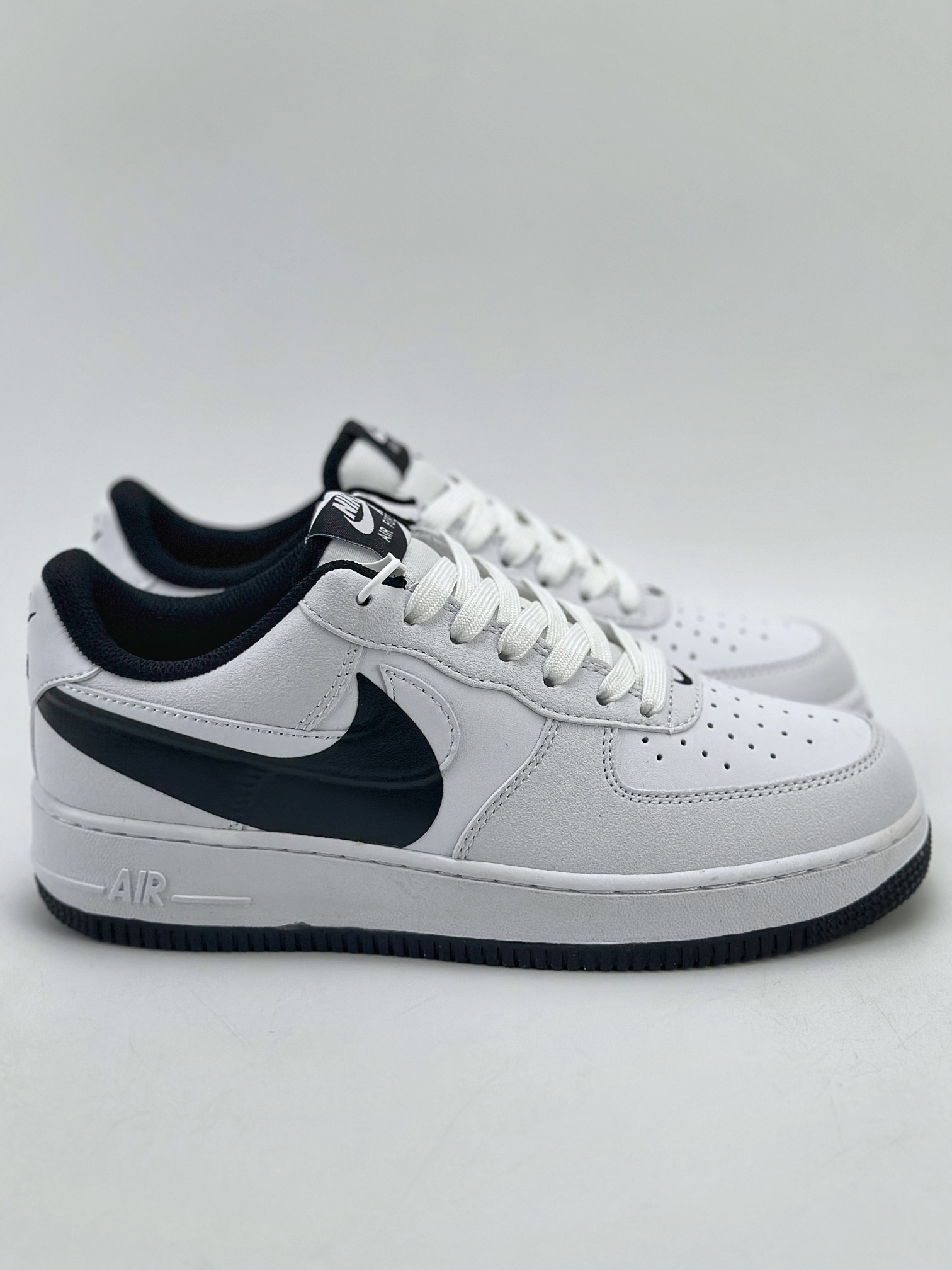 Nike Air Force 1 Low 07 White Black FQ4118-100