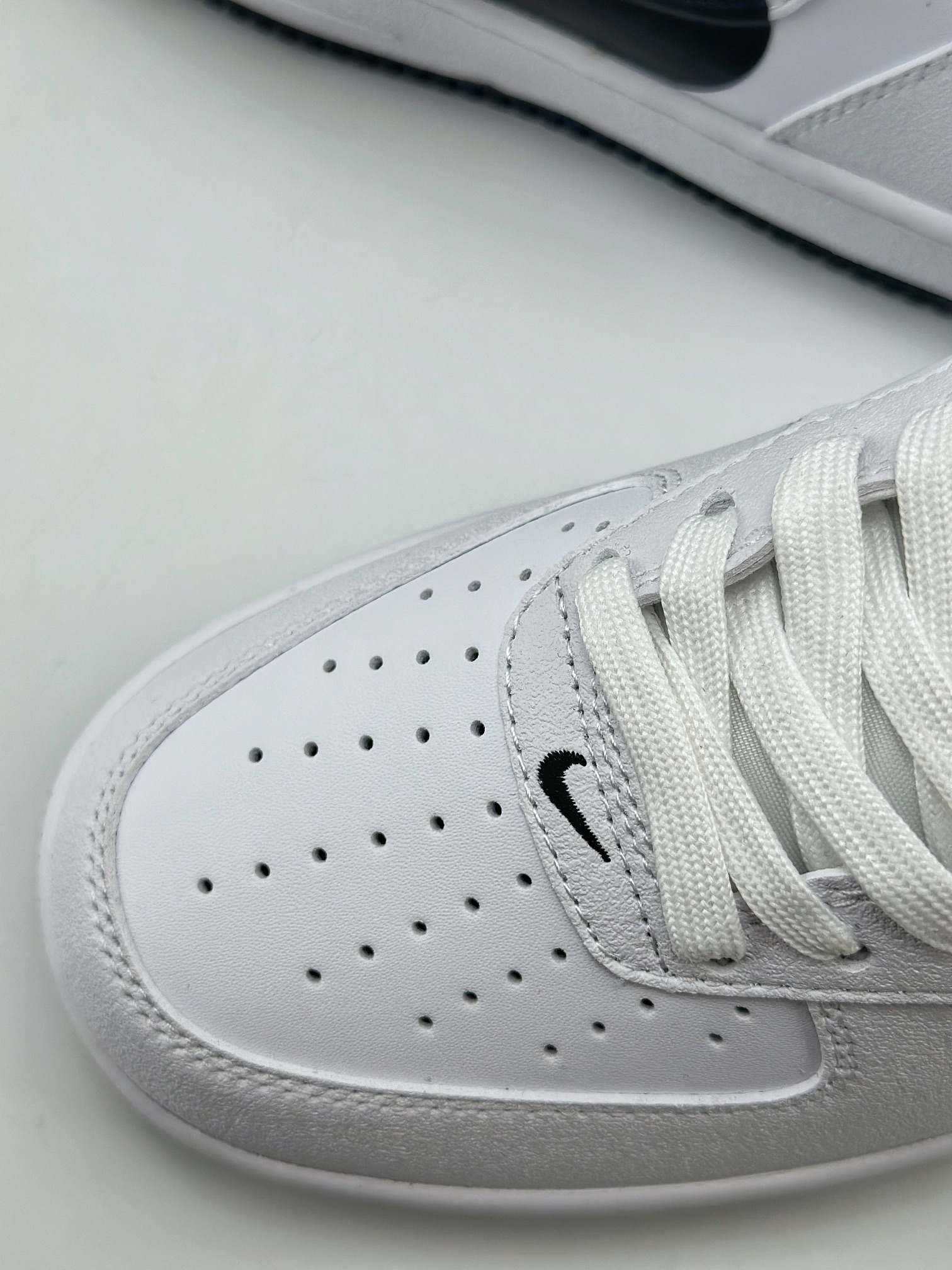 Nike Air Force 1 Low 07 White Black FQ4118-100