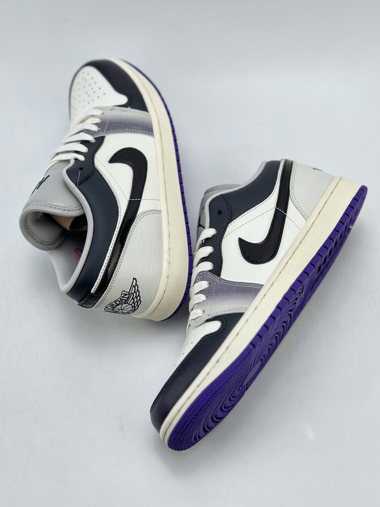 Air Jordan 1 Retro Low SE White Black Purple HF5759-101