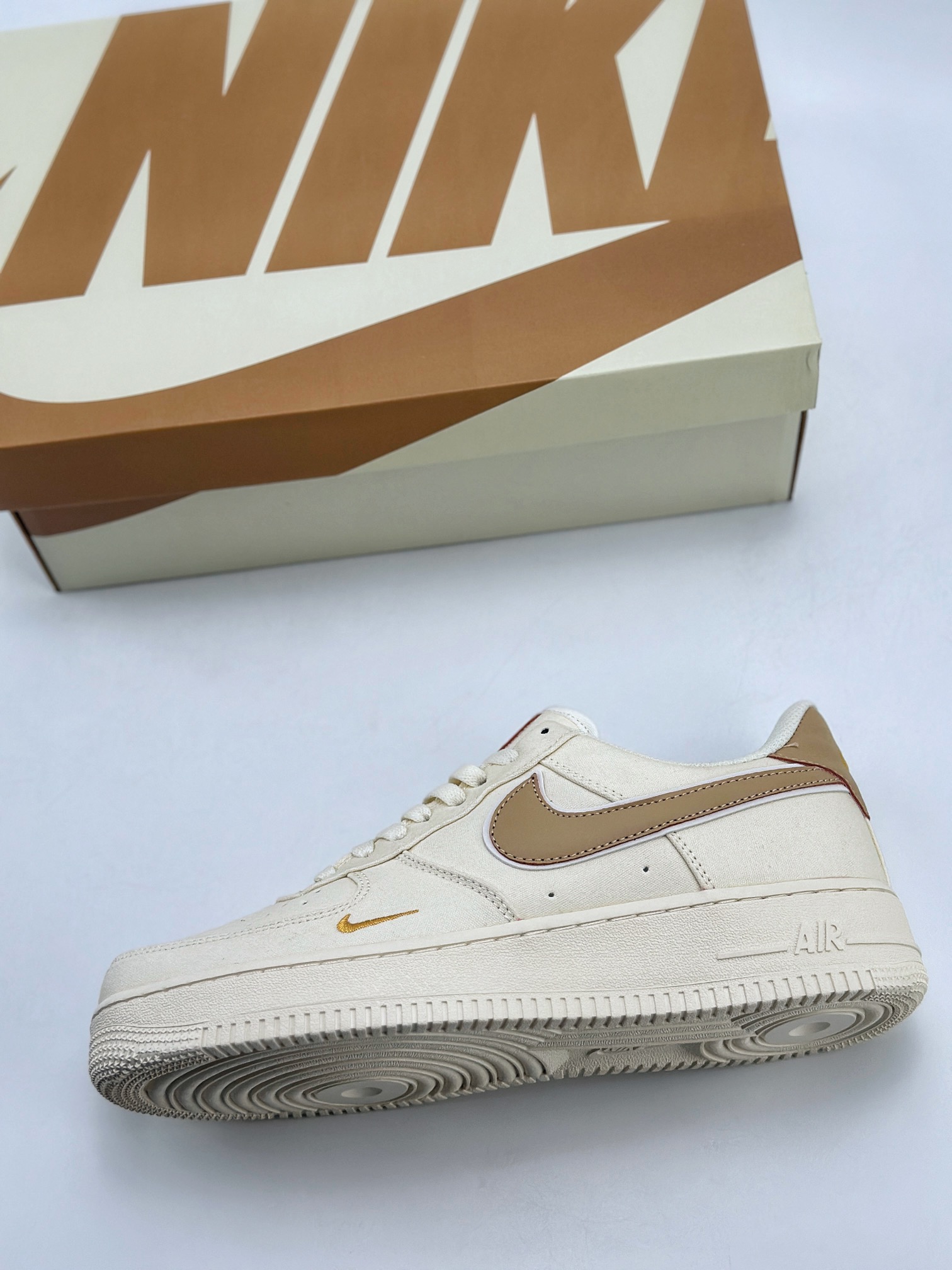 Nike Air Force 1 Low 07 Beige Canvas MN5696-509