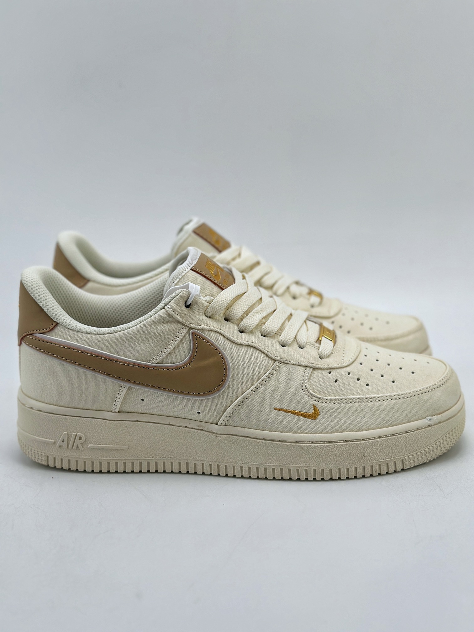 Nike Air Force 1 Low 07 Beige Canvas MN5696-509