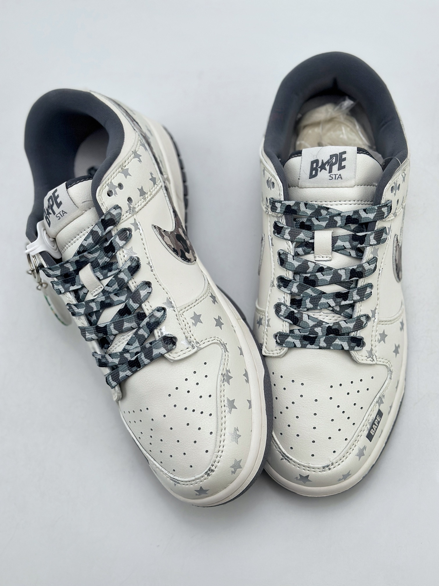 Nike SB Dunk Low x BAPE White Gray Black Camouflage Hook DQ1098-351