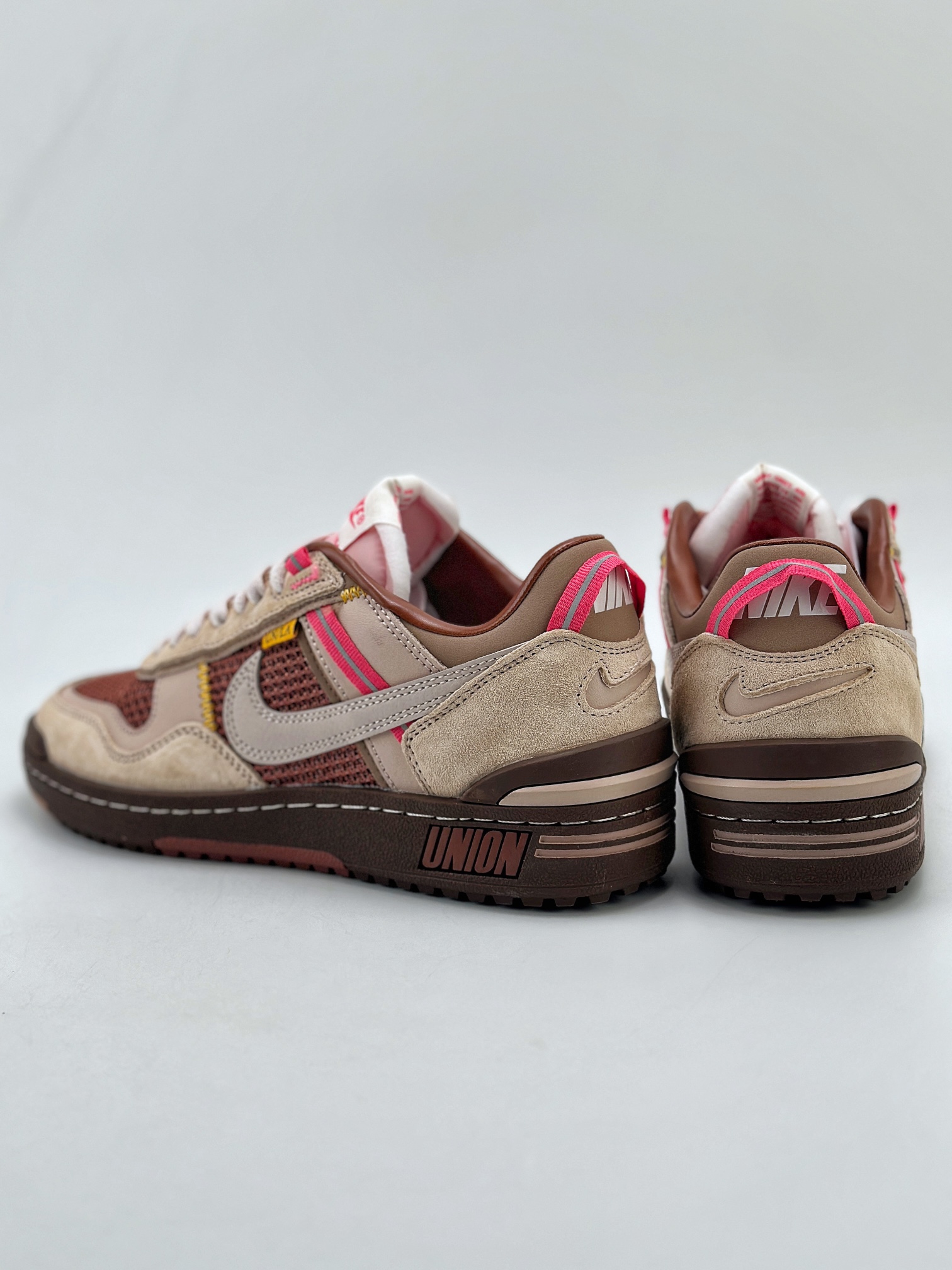 180 Nike FIELD GENERAL 82 SP x Union 低帮复古联名篮球鞋 FQ9003-200