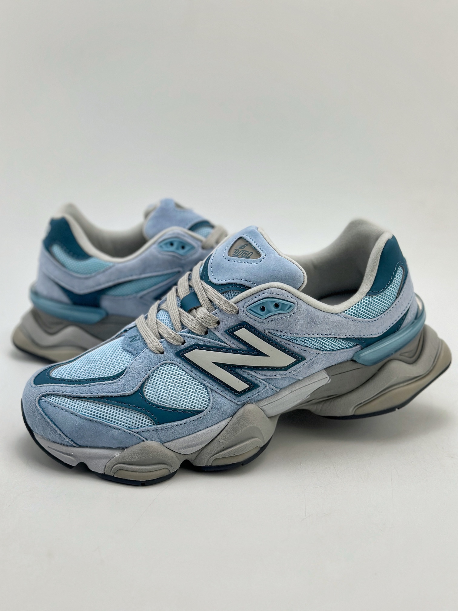 210 Joe Freshgoods x New Balance 版本 NB9060 联名款 复古休闲运动慢跑鞋  U9060EED