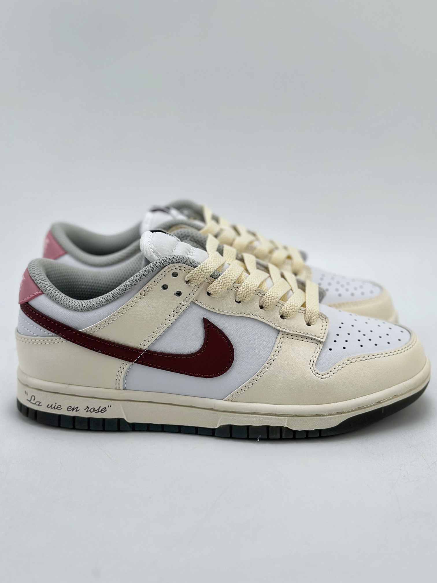 Nike SB Dunk Low Floral Messenger DD1503-117