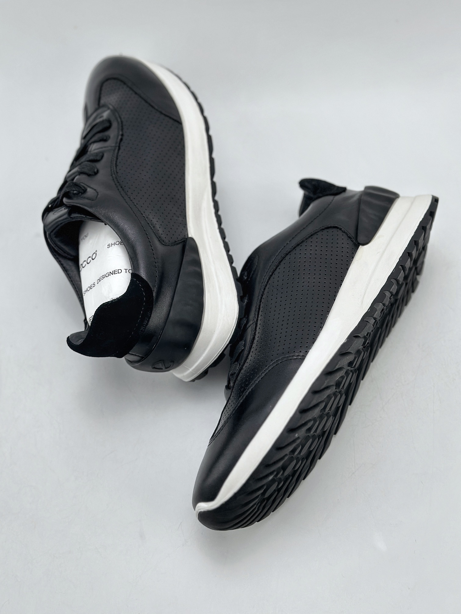 ECCO/ECCO sports running shoes/casual shoes quality steel stamped logo exclusive official website customization
