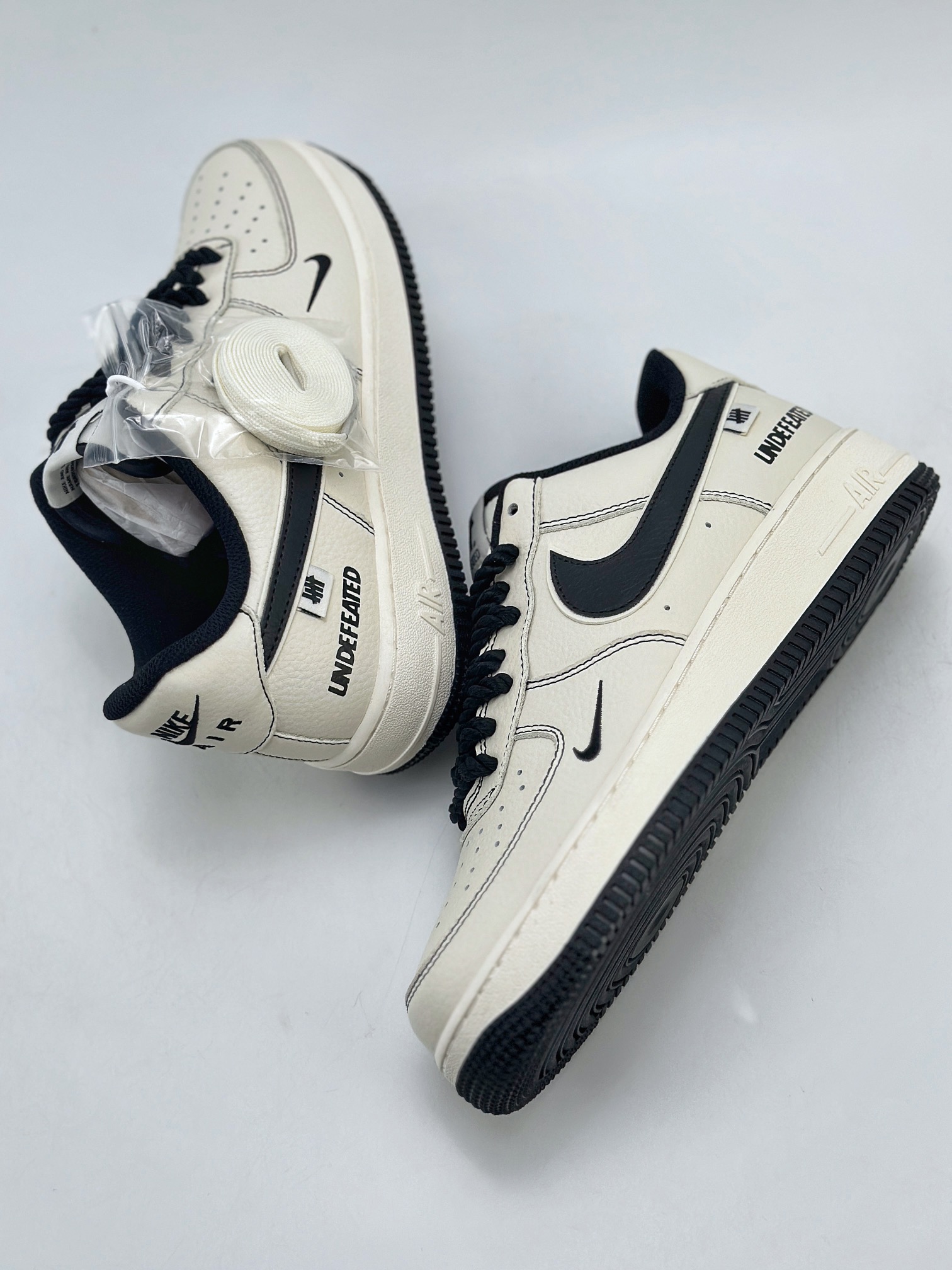 260 Nike Air Force 1 Low 07 x Undefeated 白黑 UT2023-201