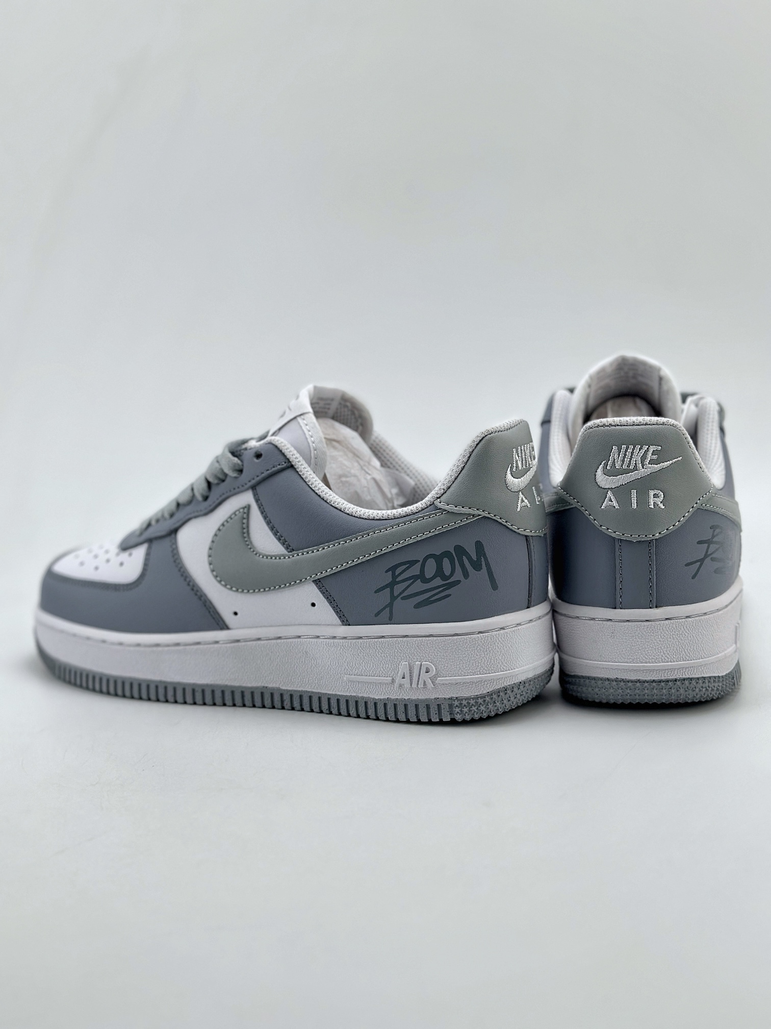 240 Nike Air Force 1 Low 07 叁次实验室 灰白地带 街头涂鸦 白灰 FJ4146-111