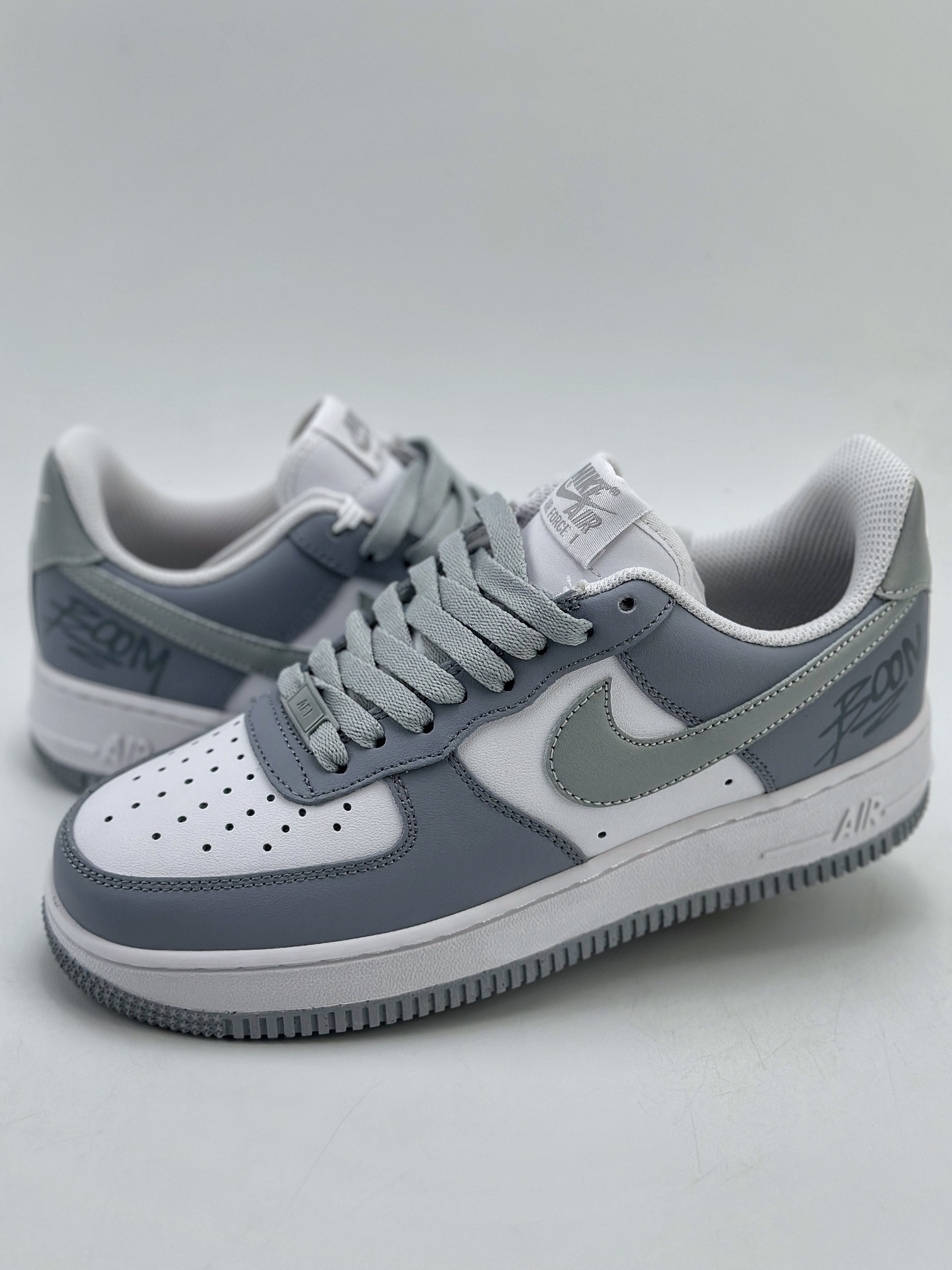 240 Nike Air Force 1 Low 07 叁次实验室 灰白地带 街头涂鸦 白灰 FJ4146-111